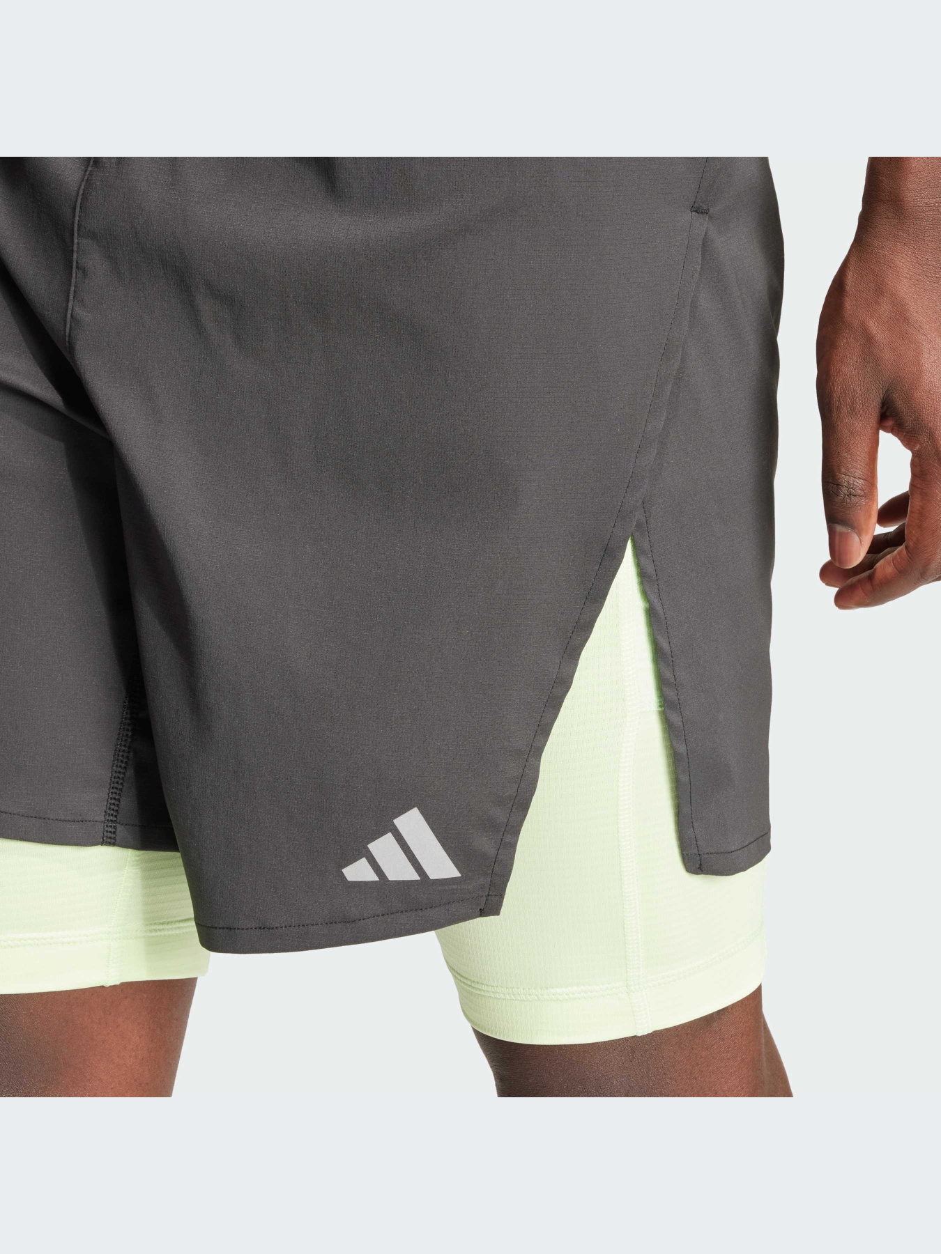 Спортивні шорти Adidas модель IS3695 Фото