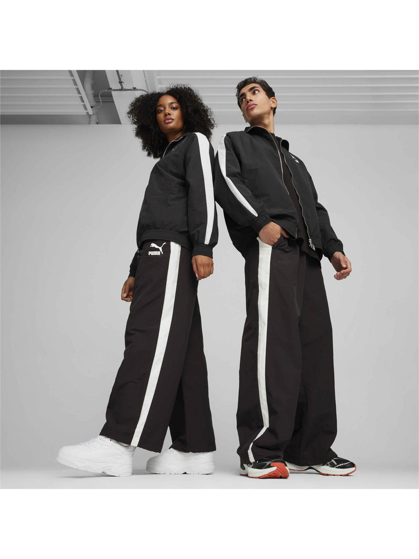Худі та світшоти PUMA T7 Oversized Track Jacket модель 626913 Фото