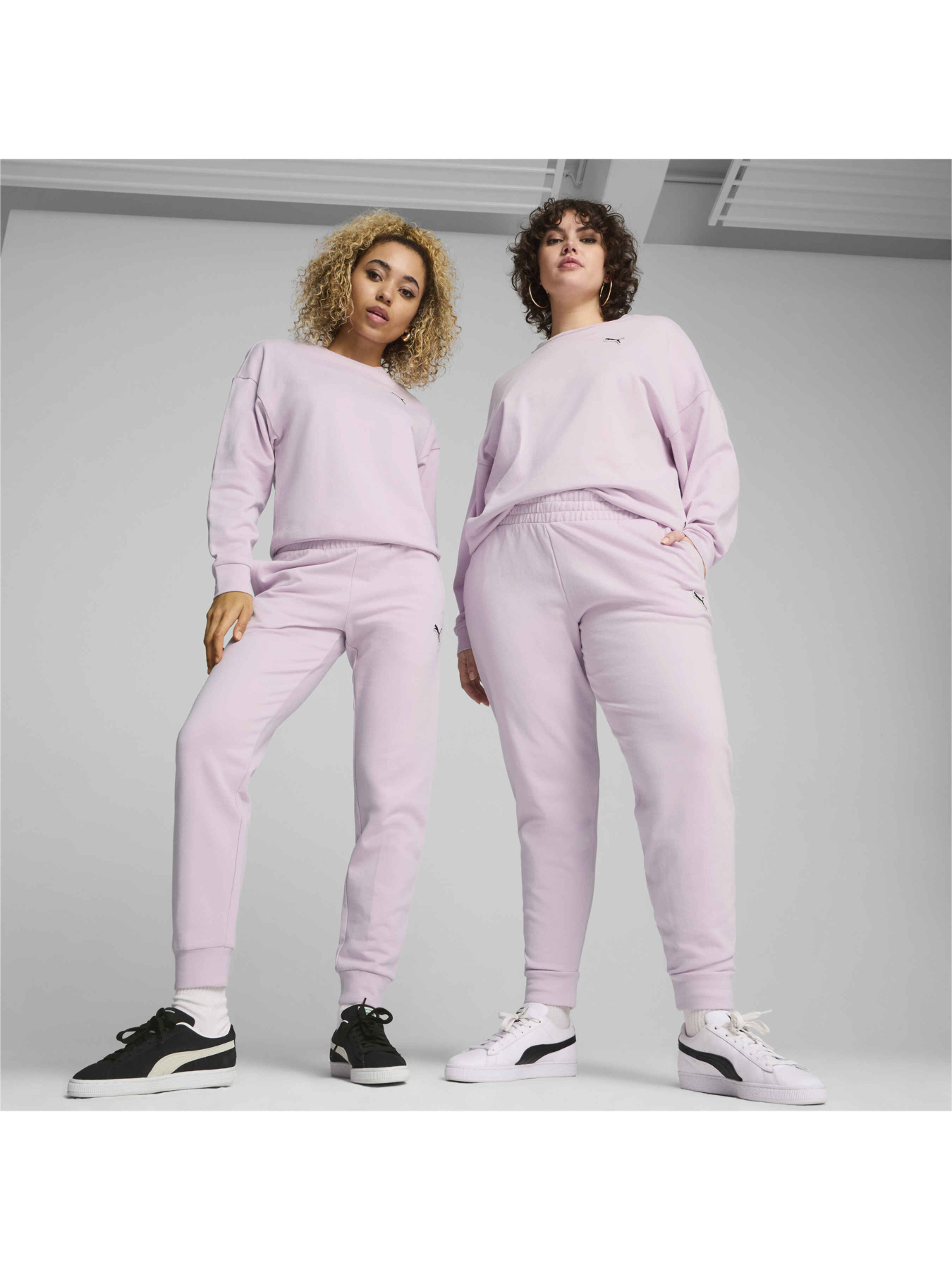 Штани спортивні PUMA Better Essentials Pants модель 675989 Фото