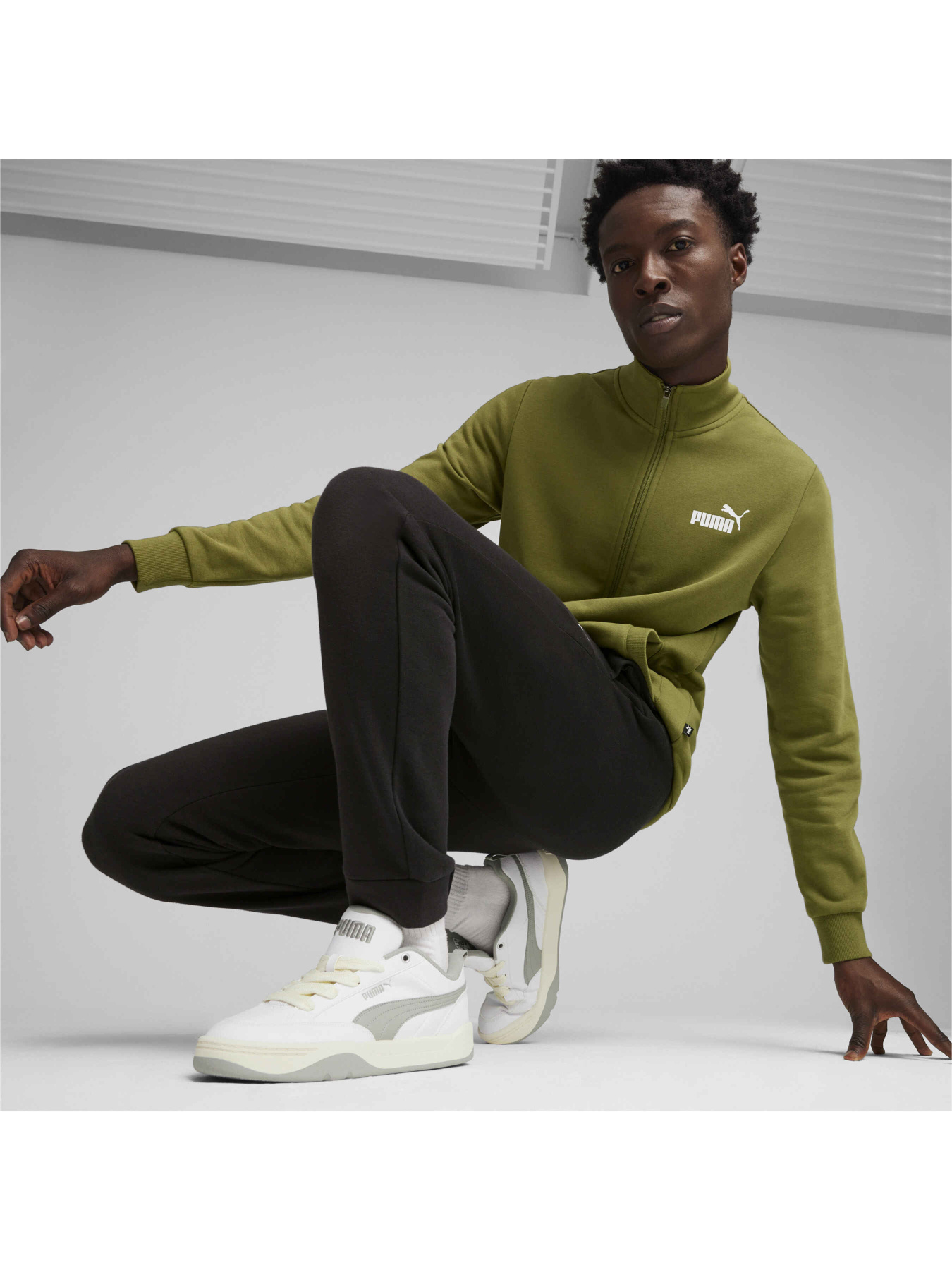 Спортивный костюм PUMA Clean Sweat Suit модель 585840 Фото