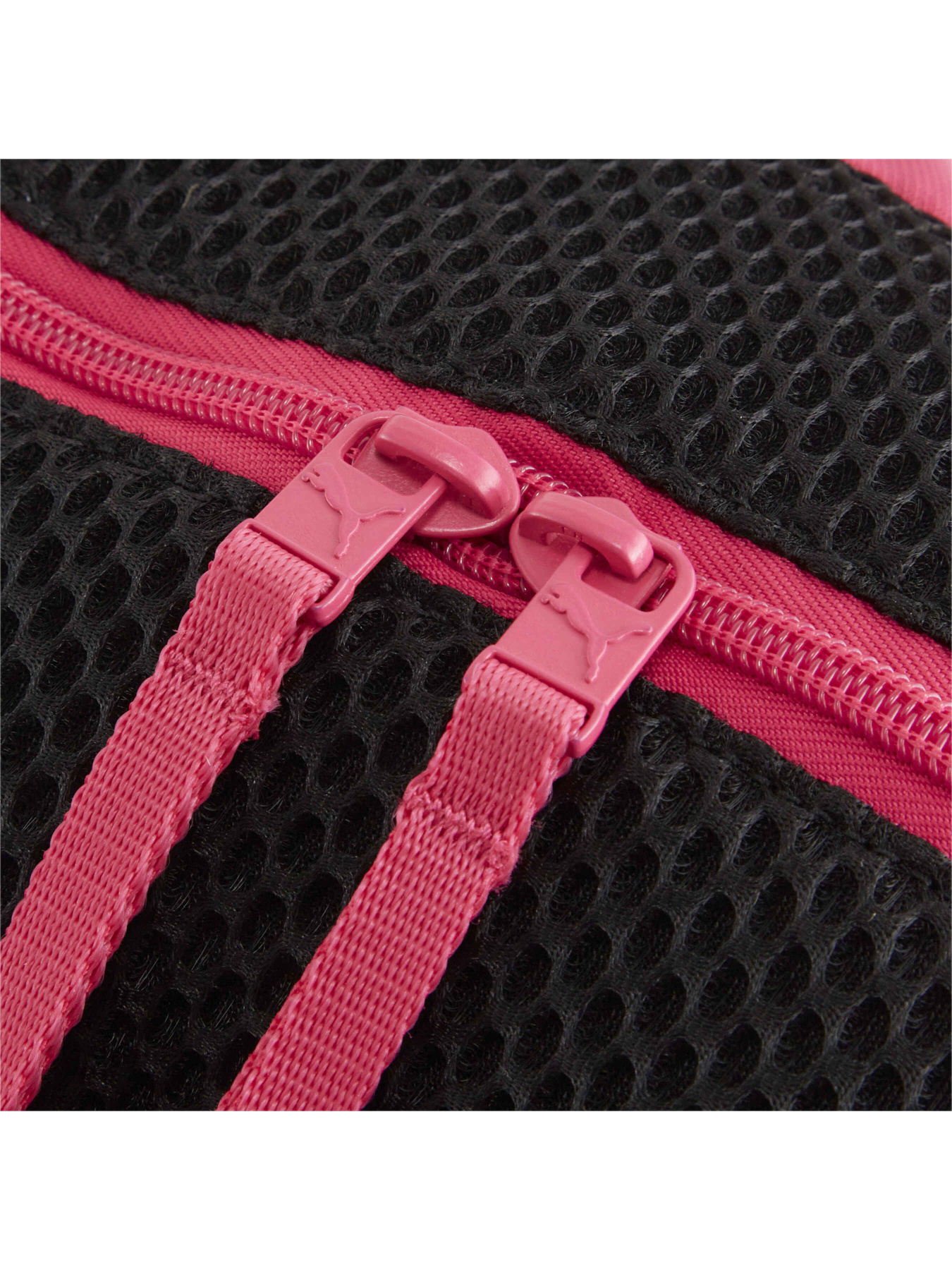 Дорожня сумка PUMA At Ess Grip Bag модель 090006 Фото