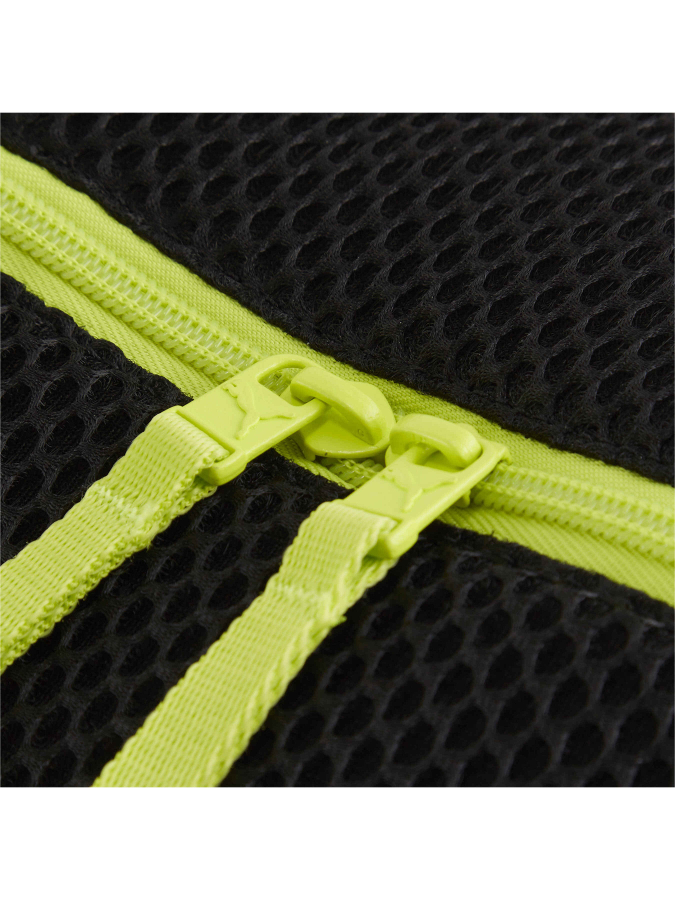 Дорожня сумка PUMA At Ess Grip Bag модель 090006 Фото