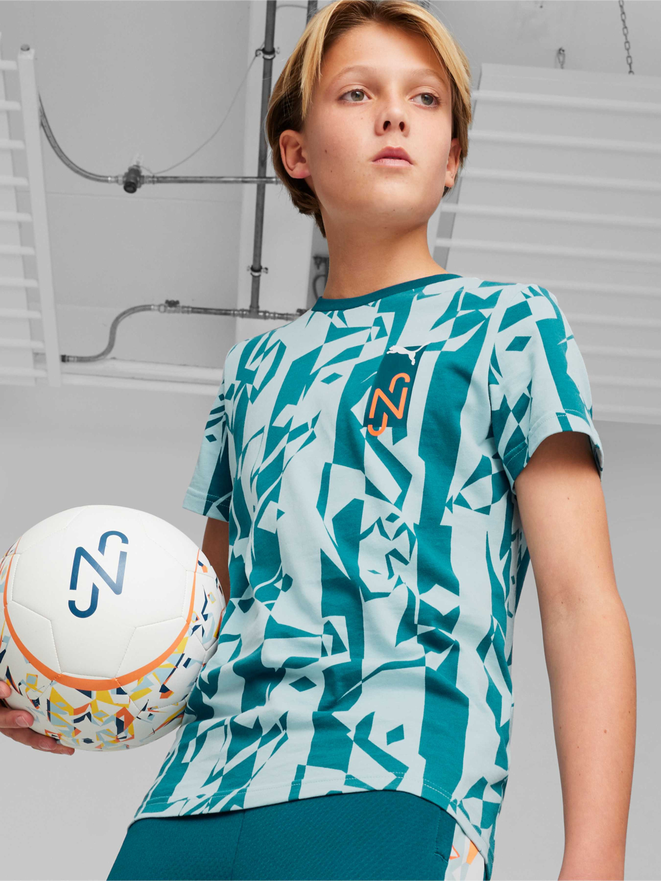 Футболка спортивная PUMA Njr Creativity Logo Tee Jr модель 658960 Фото