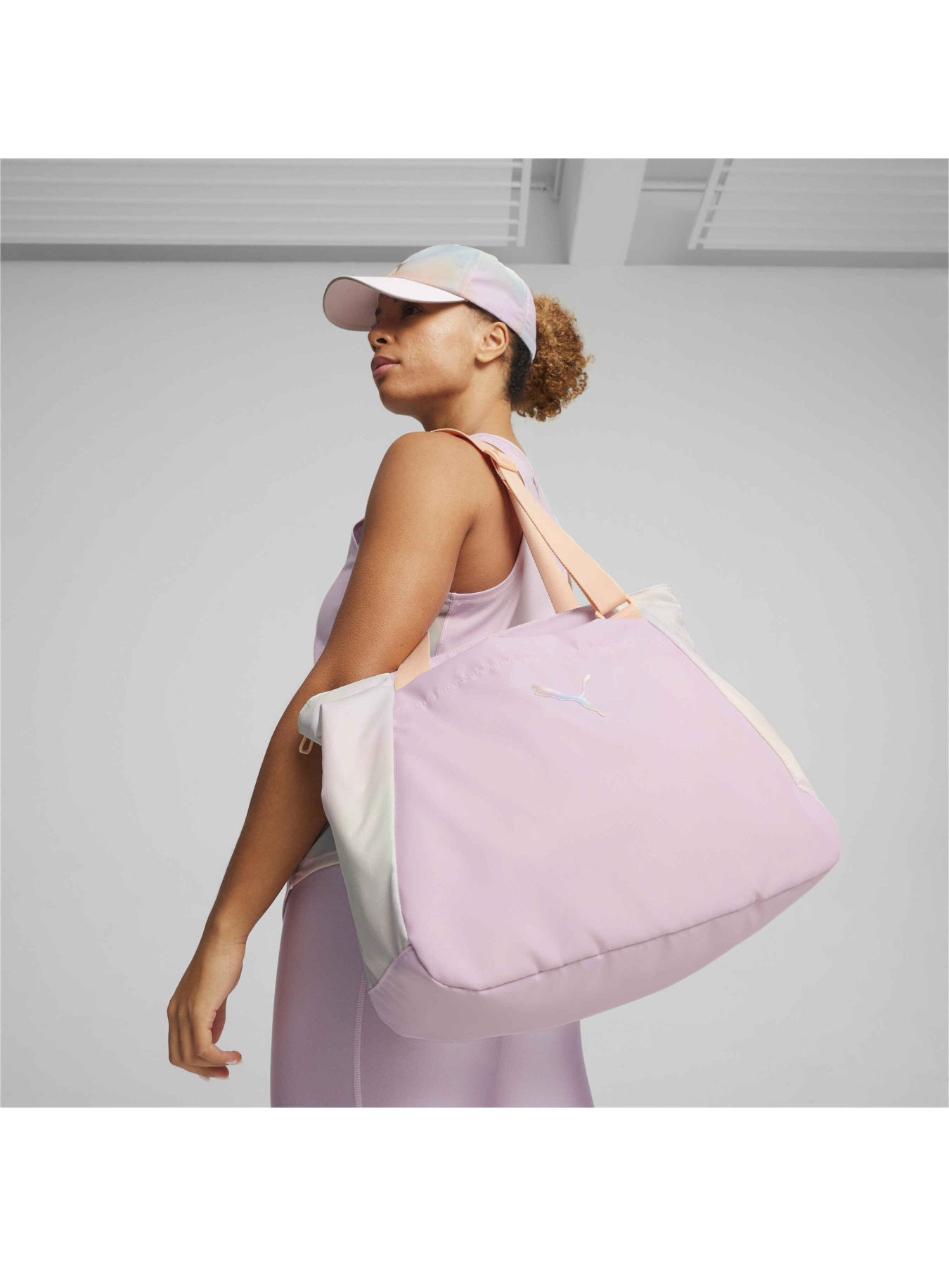 Дорожная сумка PUMA At Ess Tote Bag Q2 модель 090419 Фото