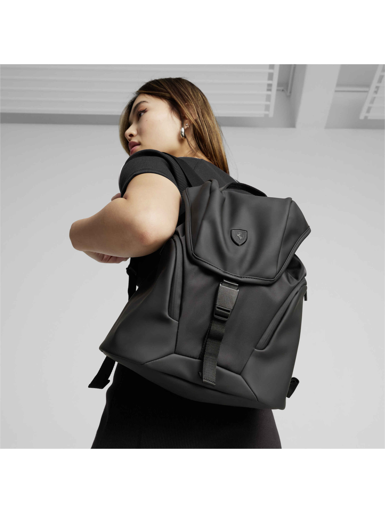 Повсякденний рюкзак PUMA Ferrari Style Wmn's Backpack модель 090299 Фото