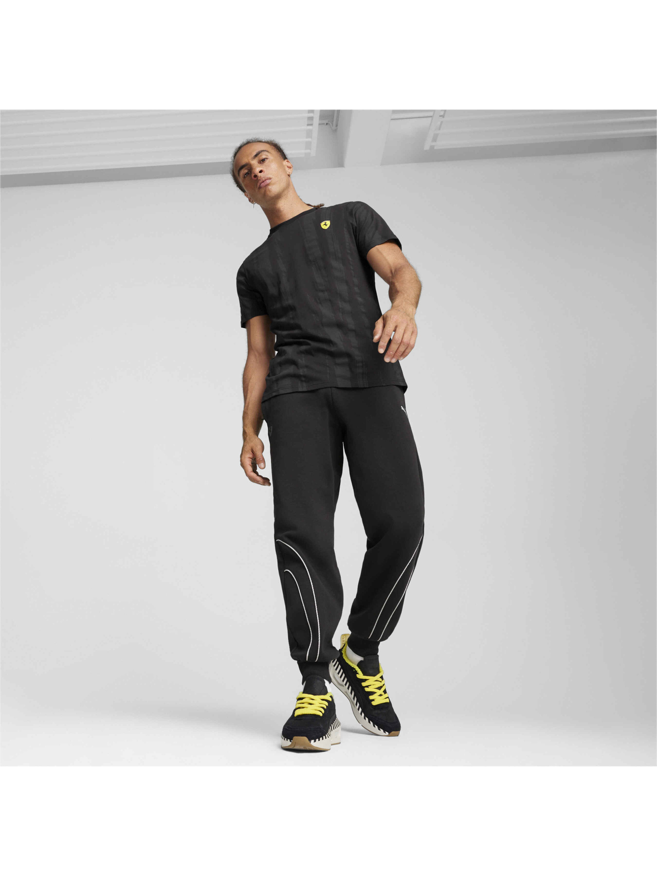 Штаны спортивные PUMA Ferrari Style Sweat Pants модель 623825 Фото