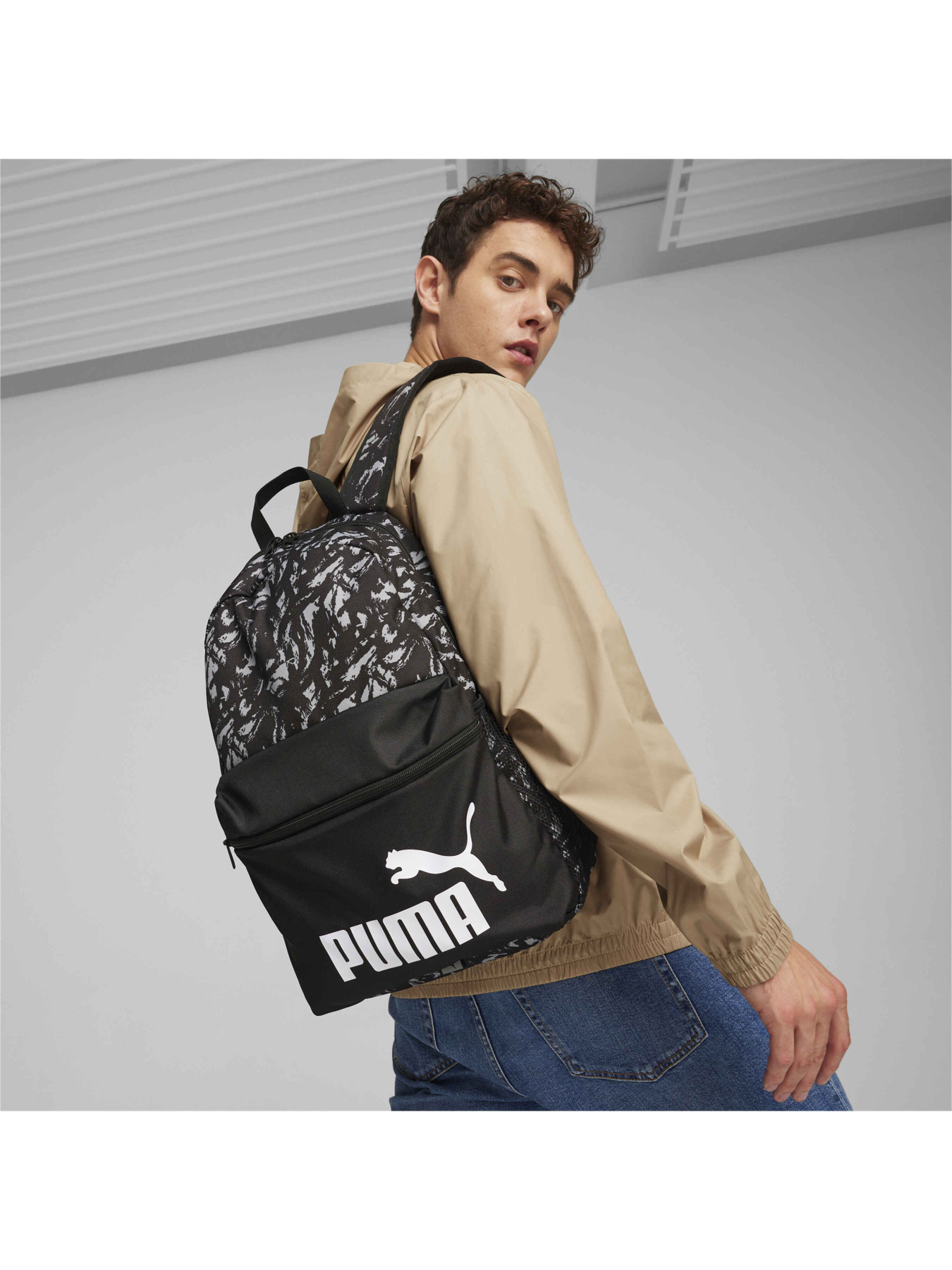 Повседневный рюкзак PUMA Phase Aop Backpack модель 079948 Повседневный рюкзак PUMA Phase Aop Backpack модель 079948 Фото