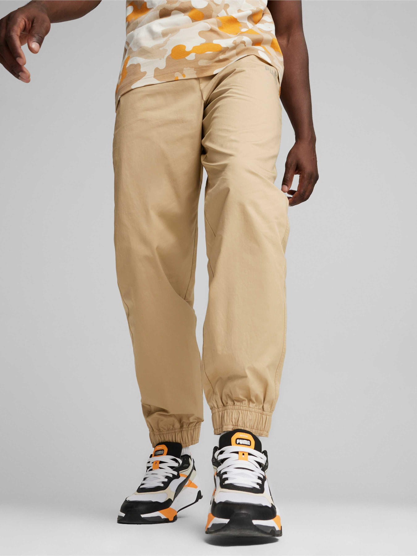 Спортивні штани PUMA Ess Chino Pants модель 680450 Фото