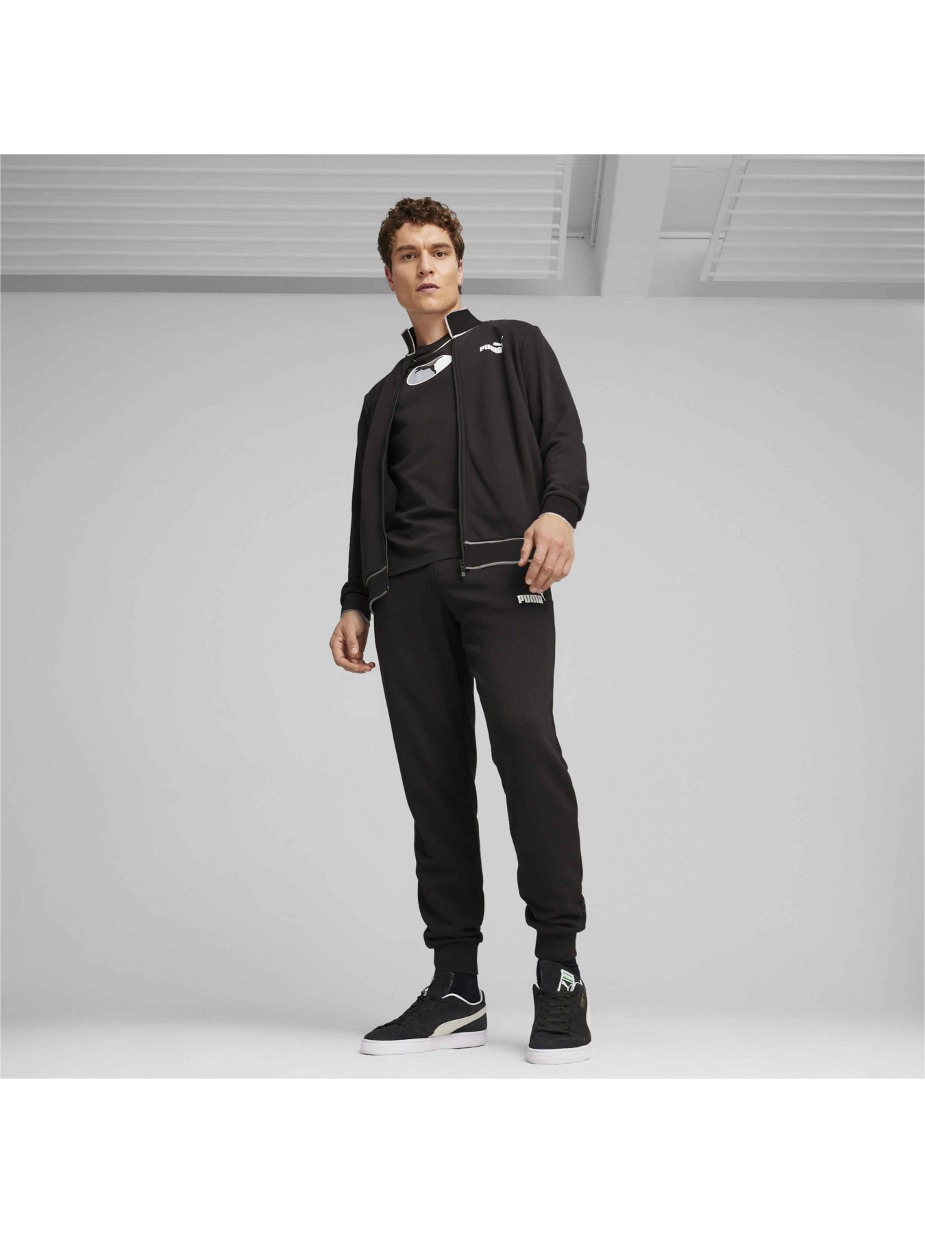 Спортивный костюм PUMA Sweat Tracksuit модель 678889 Фото