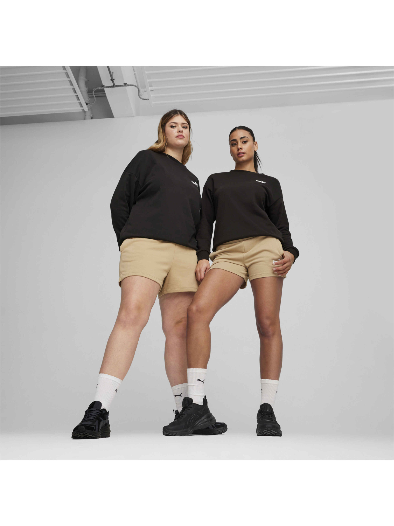 Шорты PUMA Ess 4" Sweat Shorts модель 586825 Фото