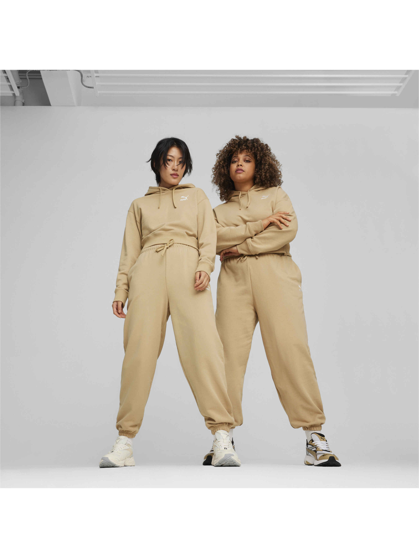 Штаны спортивные PUMA Better Classics Sweatpants модель 624233 Фото