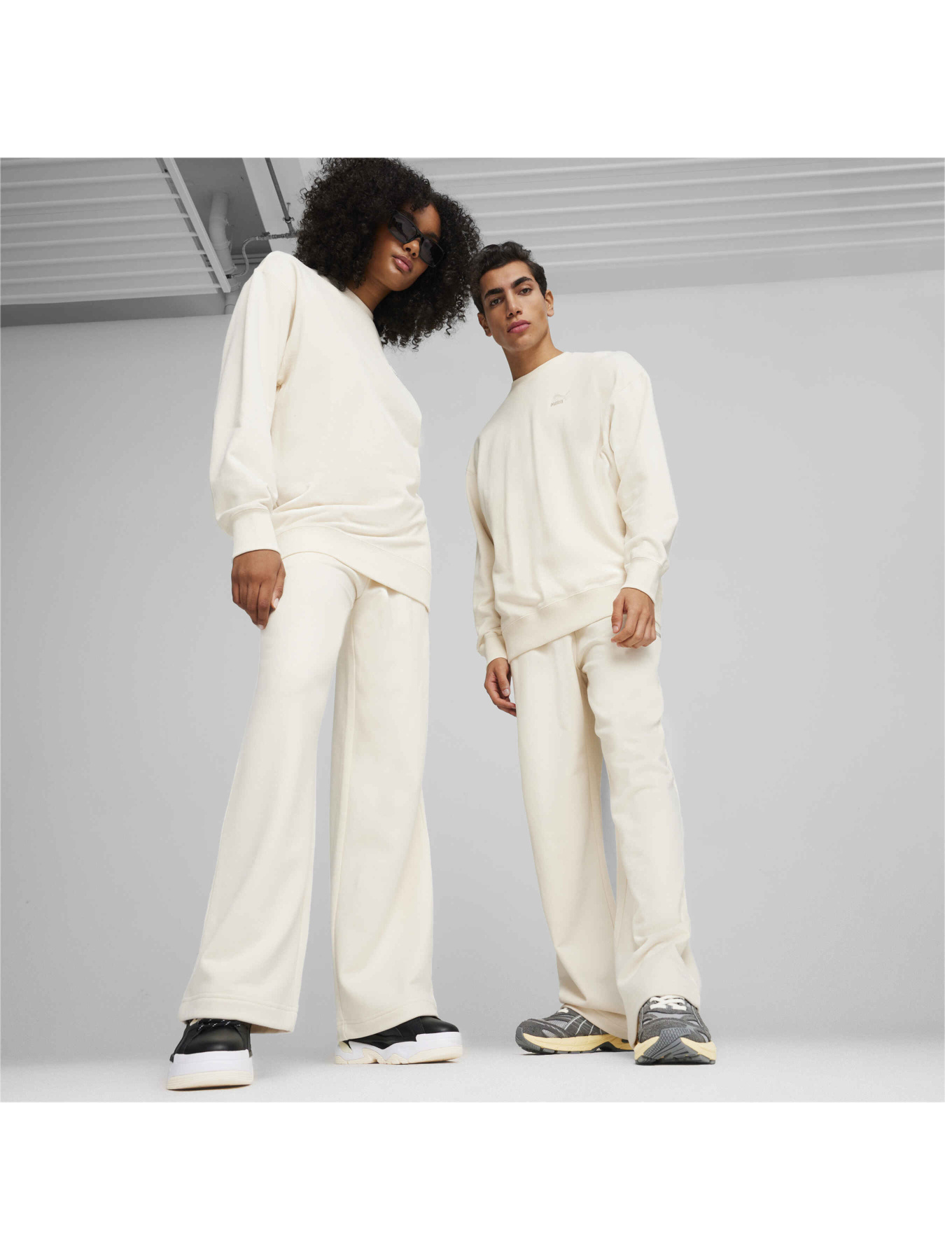 Свитшот PUMA Better Classics Relaxed Crew модель 624244 Фото