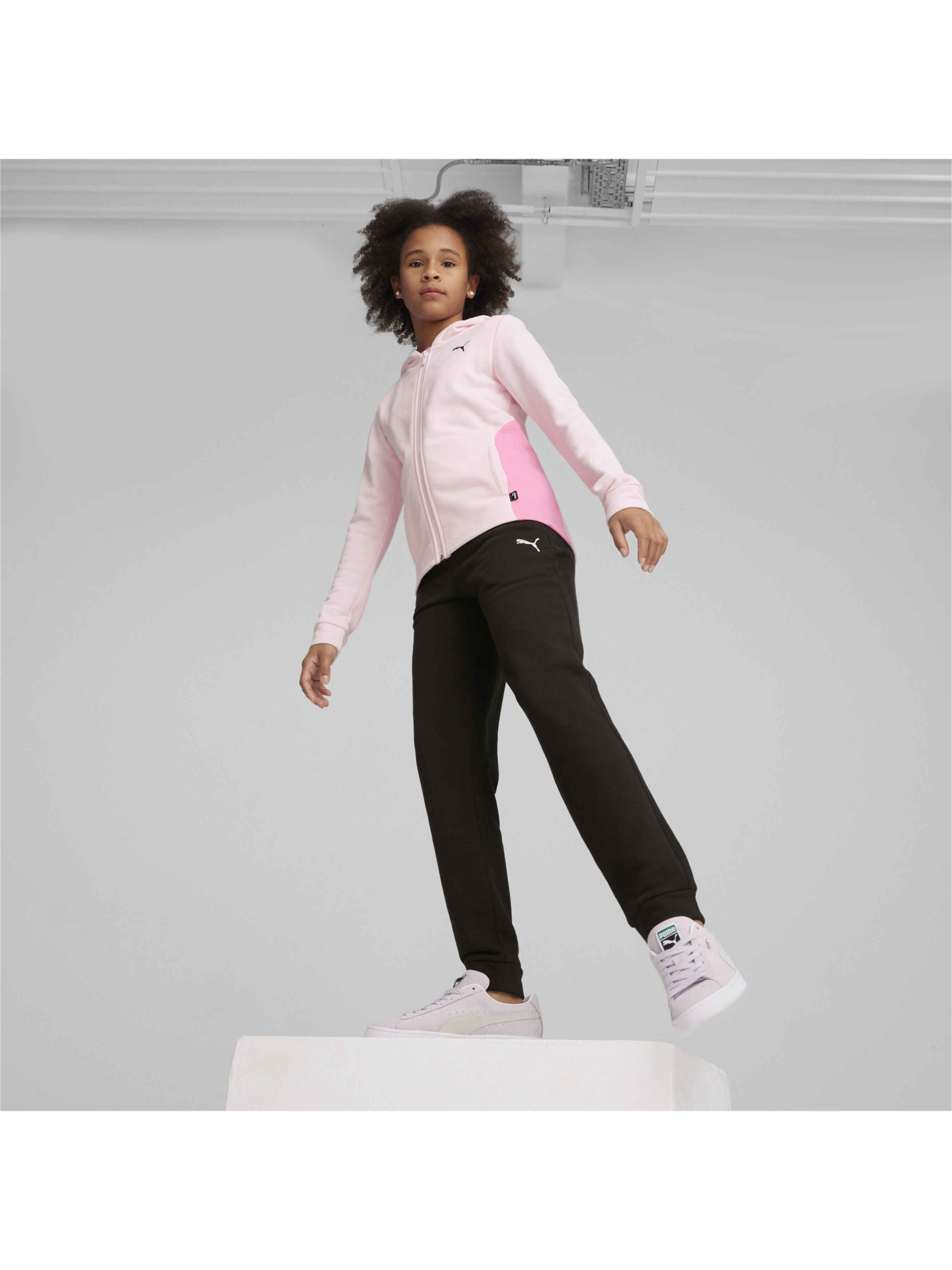 Спортивный костюм PUMA Hooded Sweat Suit модель 673586 Фото