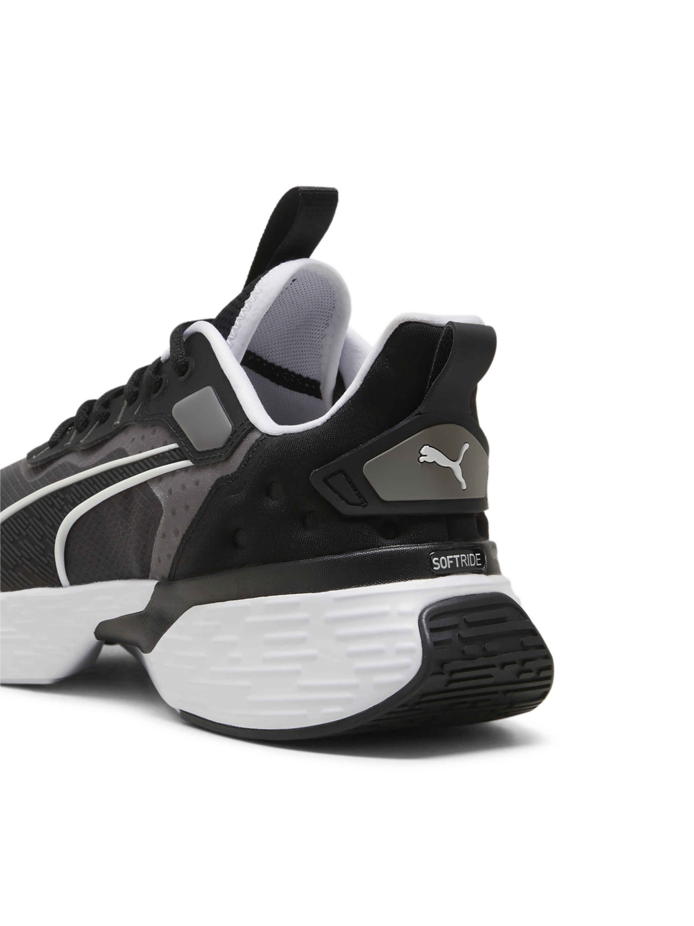 Кросівки PUMA Softride Sway модель 379443 Фото