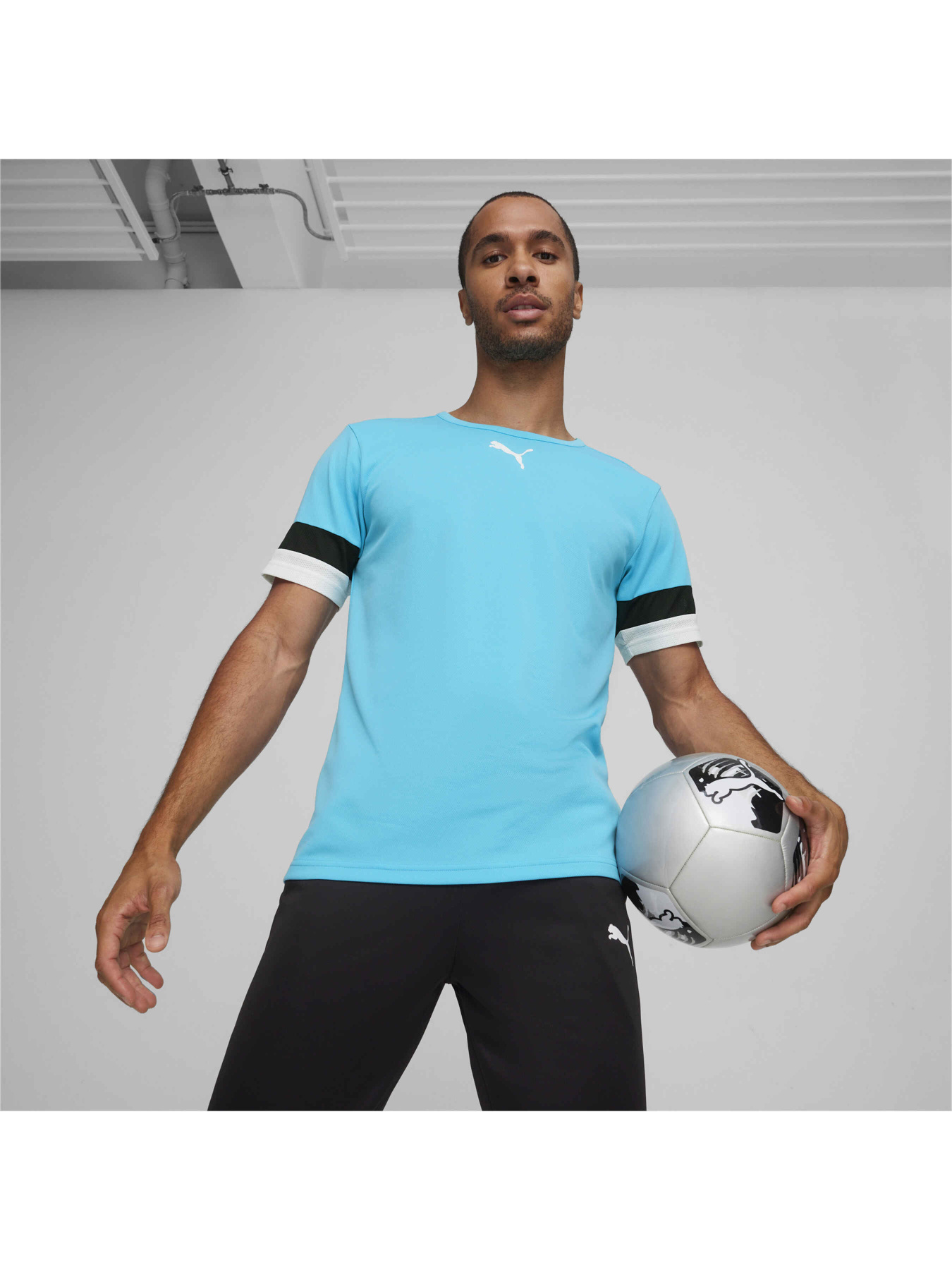 Спортивная футболка PUMA Individualrise Jersey модель 658992 Спортивная футболка PUMA Individualrise Jersey модель 658992 Фото