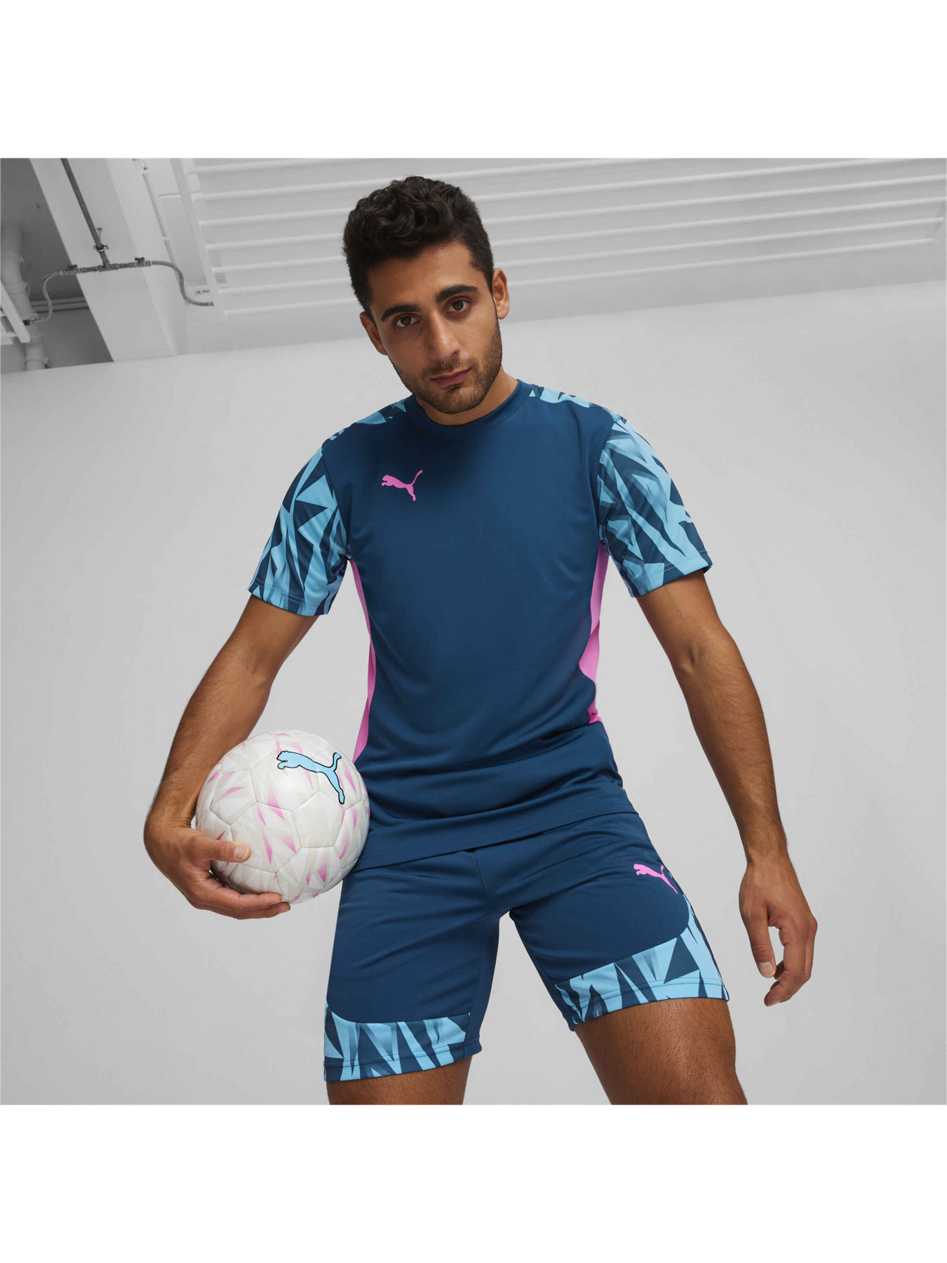 Футболка спортивная PUMA Individualfinal Jersey модель 659018 Фото