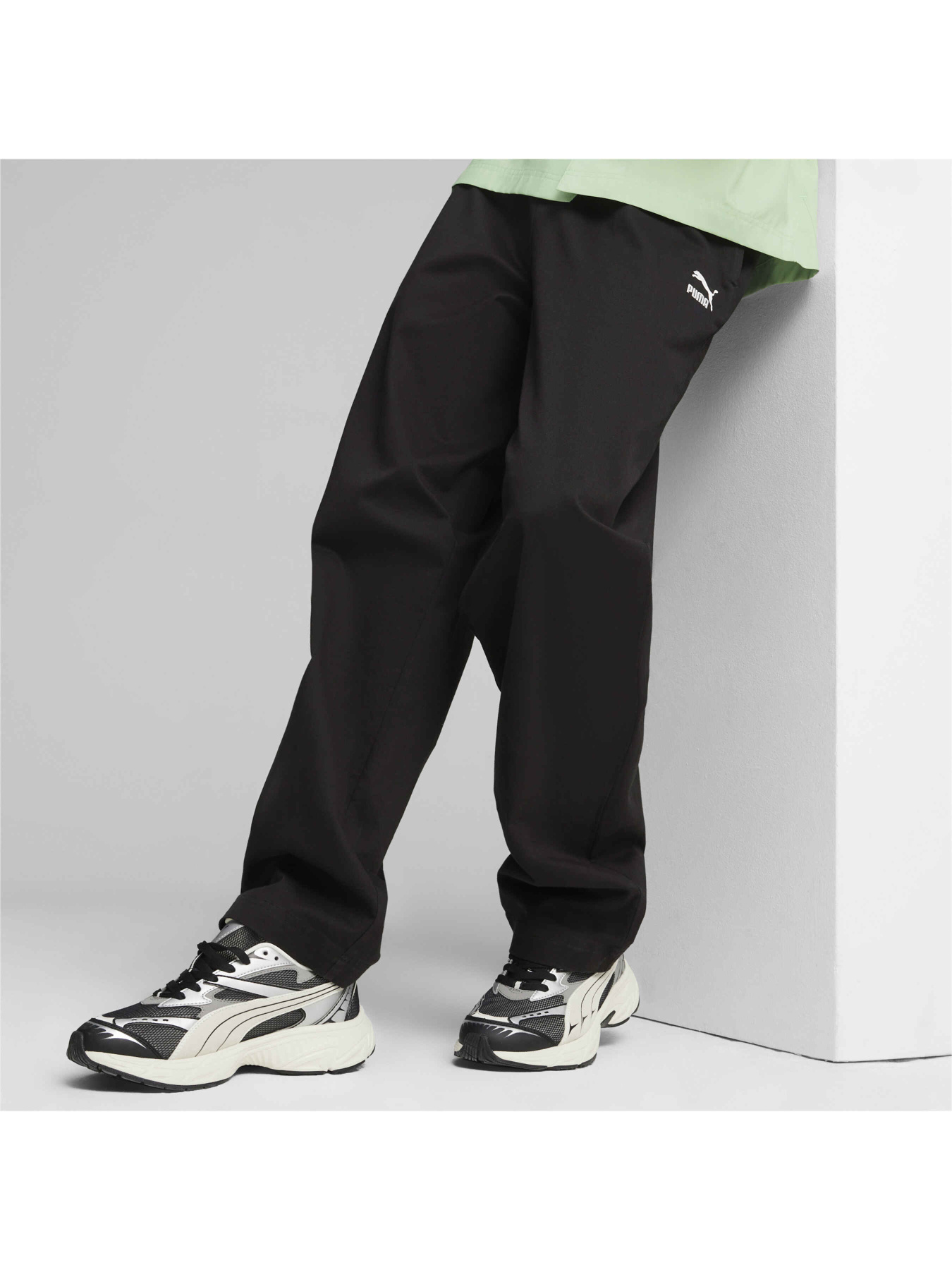 Штаны спортивные PUMA Better Classics Woven Pants модель 624259 Фото