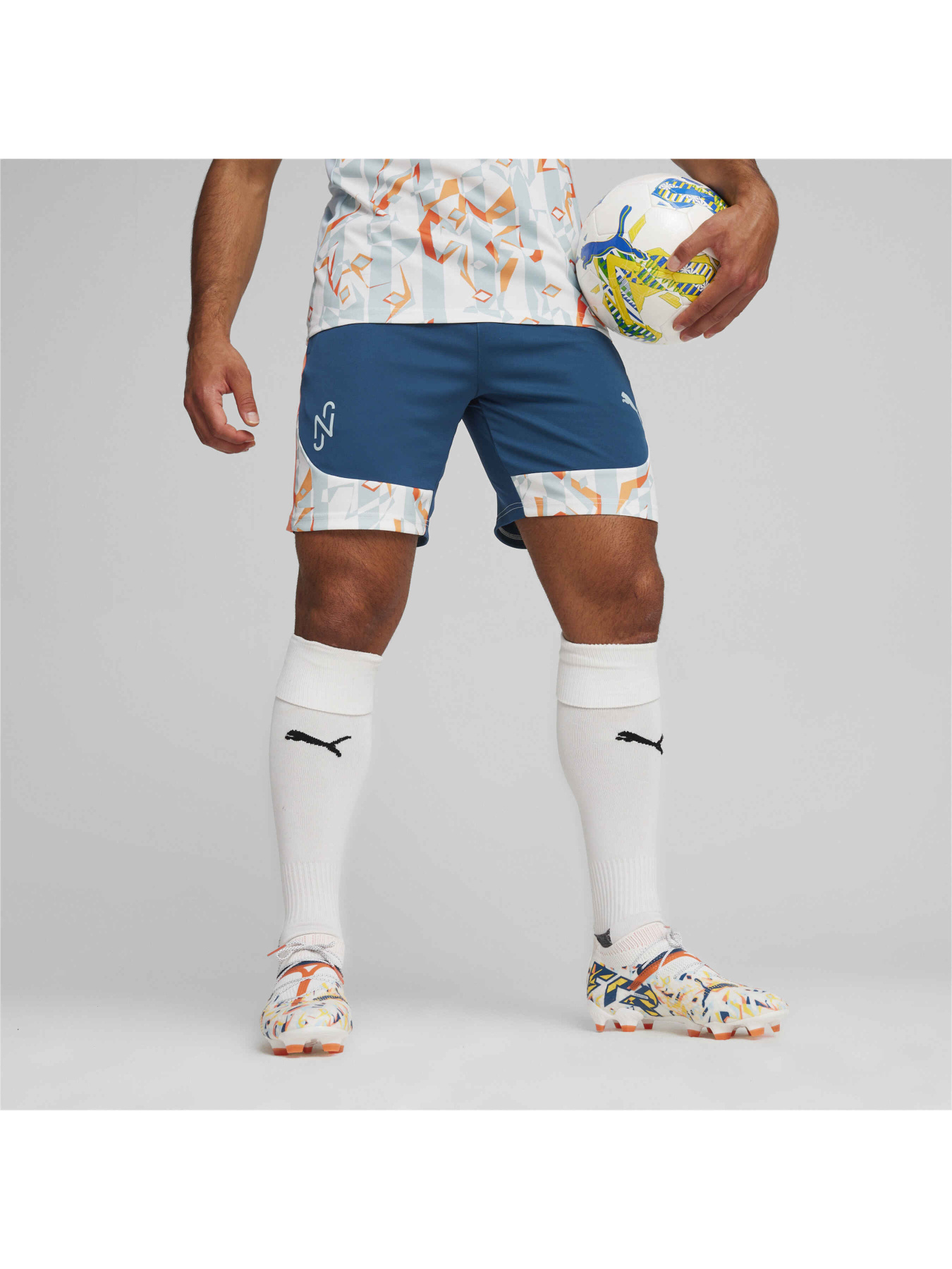 Спортивні шорти PUMA Njr Creativity Trg Shorts модель 658952 Спортивні шорти PUMA Njr Creativity Trg Shorts модель 658952 Фото