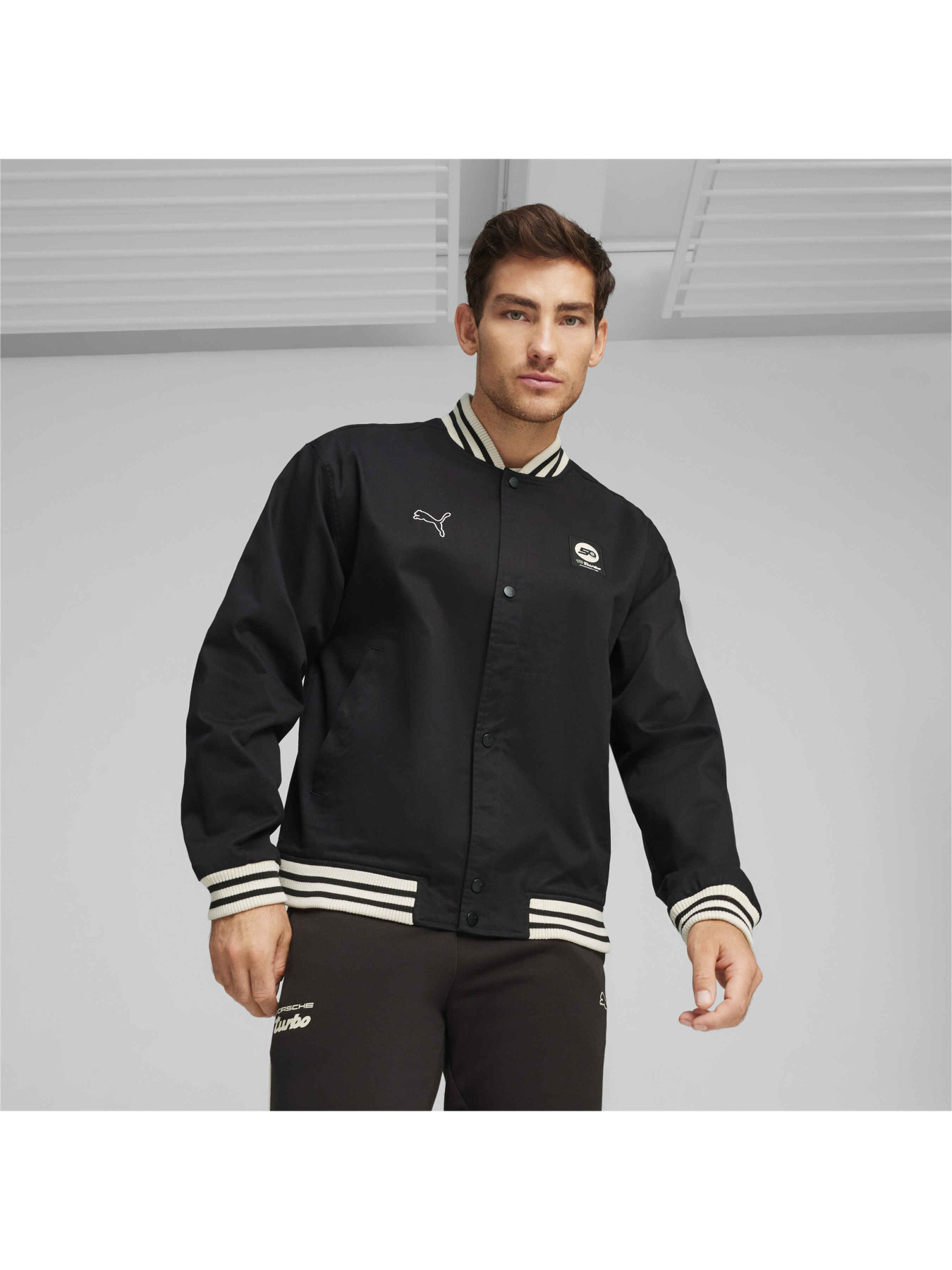 Бомбер PUMA Pl Statement Bomber Jacket модель 624547 Фото