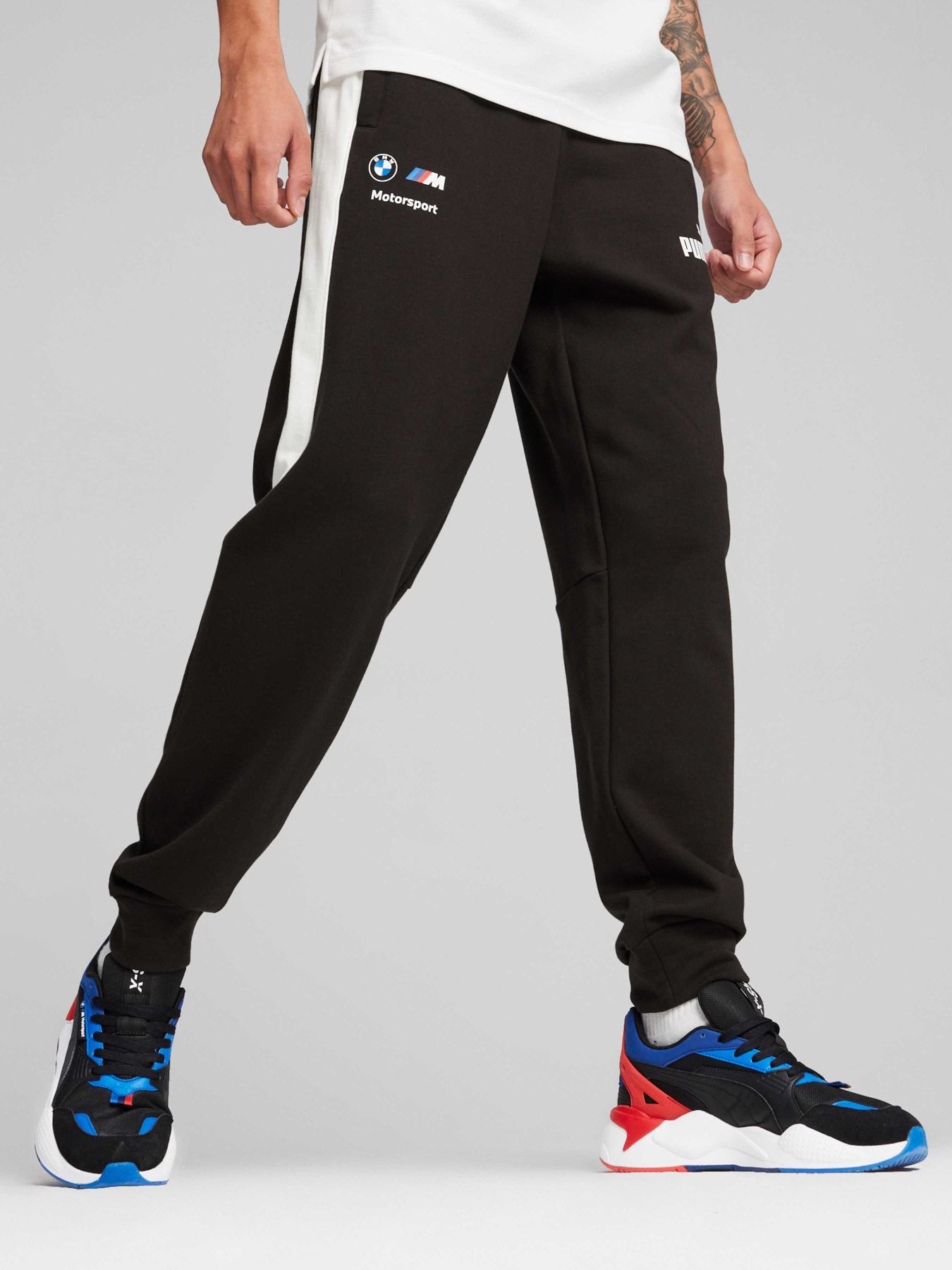 Штаны спортивные PUMA Bmw Mms Mt7+ Sweat Pants модель 624138 Фото