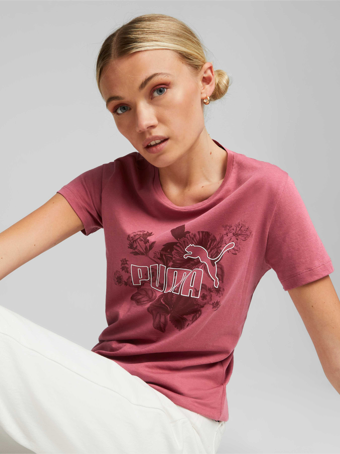 Футболка PUMA Frozen Flower Tee модель 674225 Фото