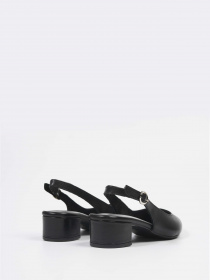 Босоніжки Respect модель 1-1-29500-26_003_BLACK_LEATHER Фото