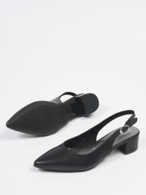 Босоніжки Respect модель 1-1-29500-26_003_BLACK_LEATHER Фото