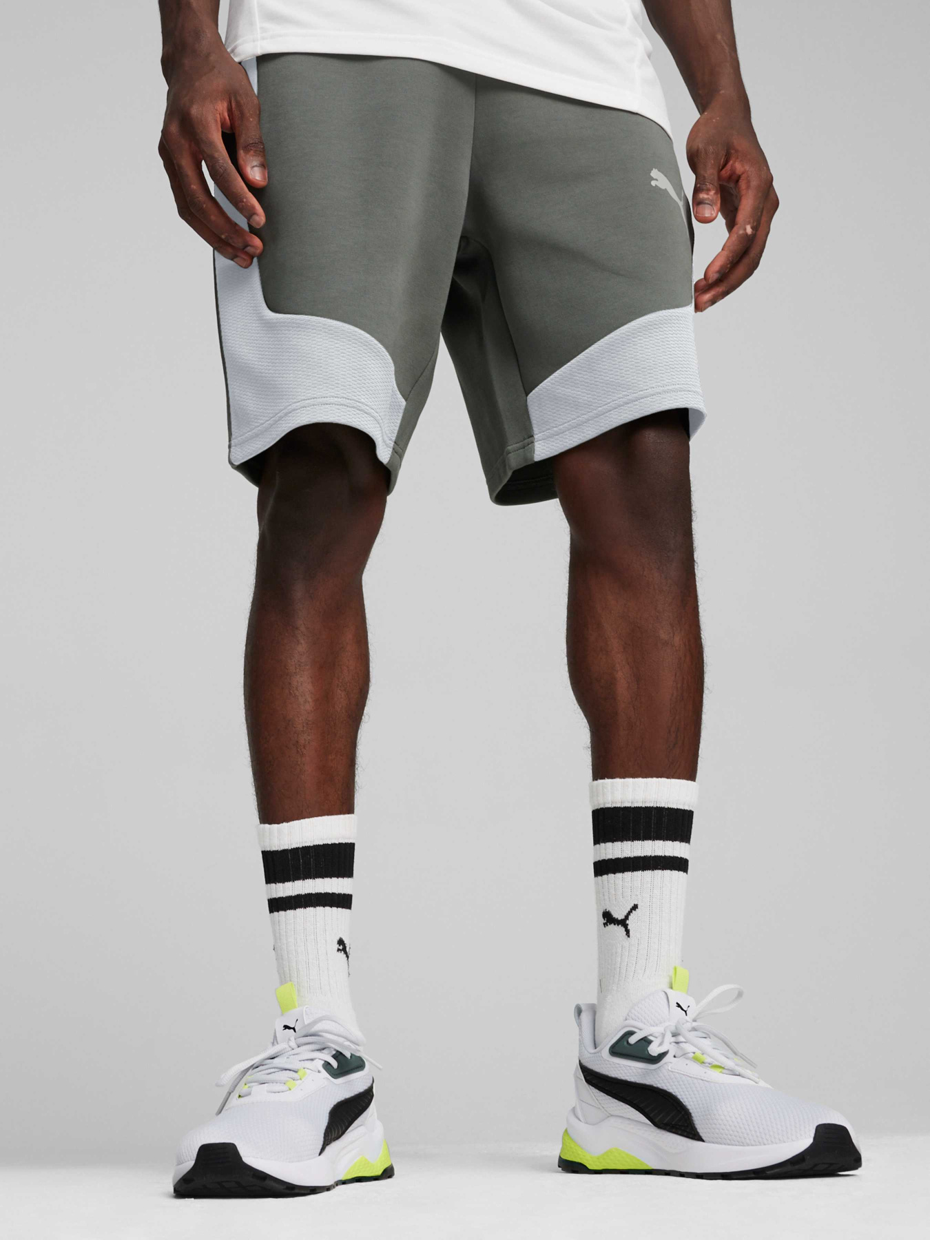 Шорты PUMA Evostripe Shorts модель 678996 Фото