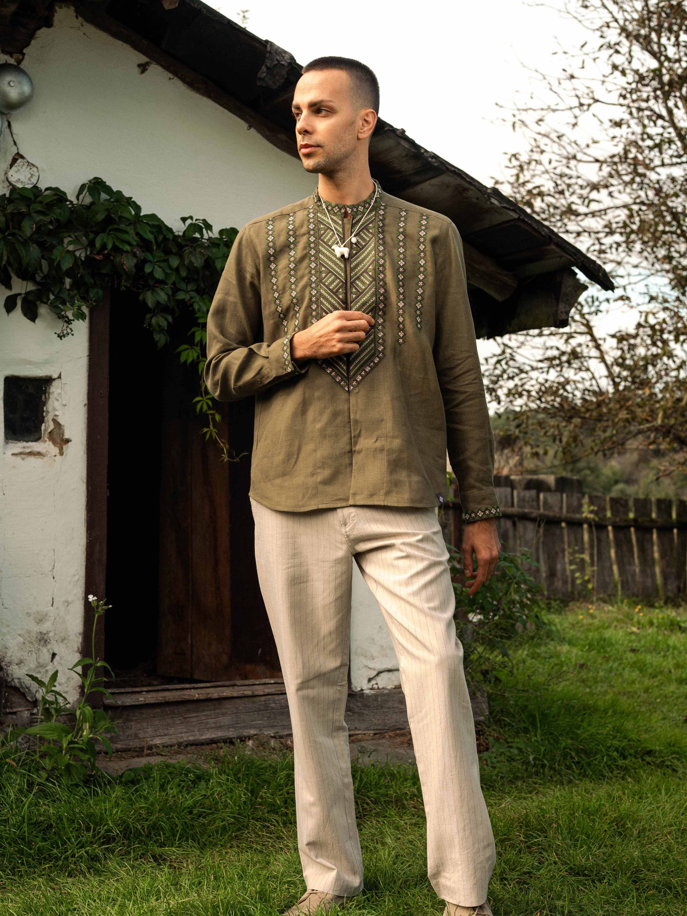 Вышитая рубашка Svarga модель SV-MS00520-1111-10010 Фото