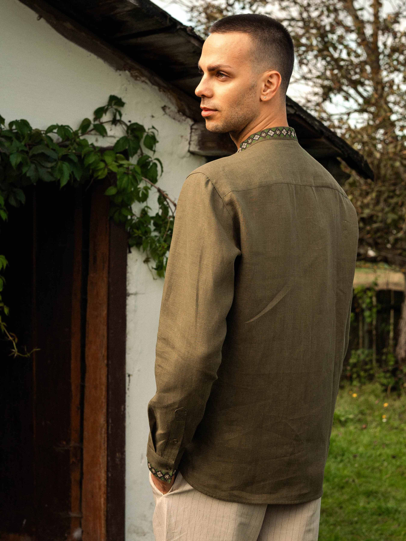 Вышитая рубашка Svarga модель SV-MS00520-1111-10010 Фото