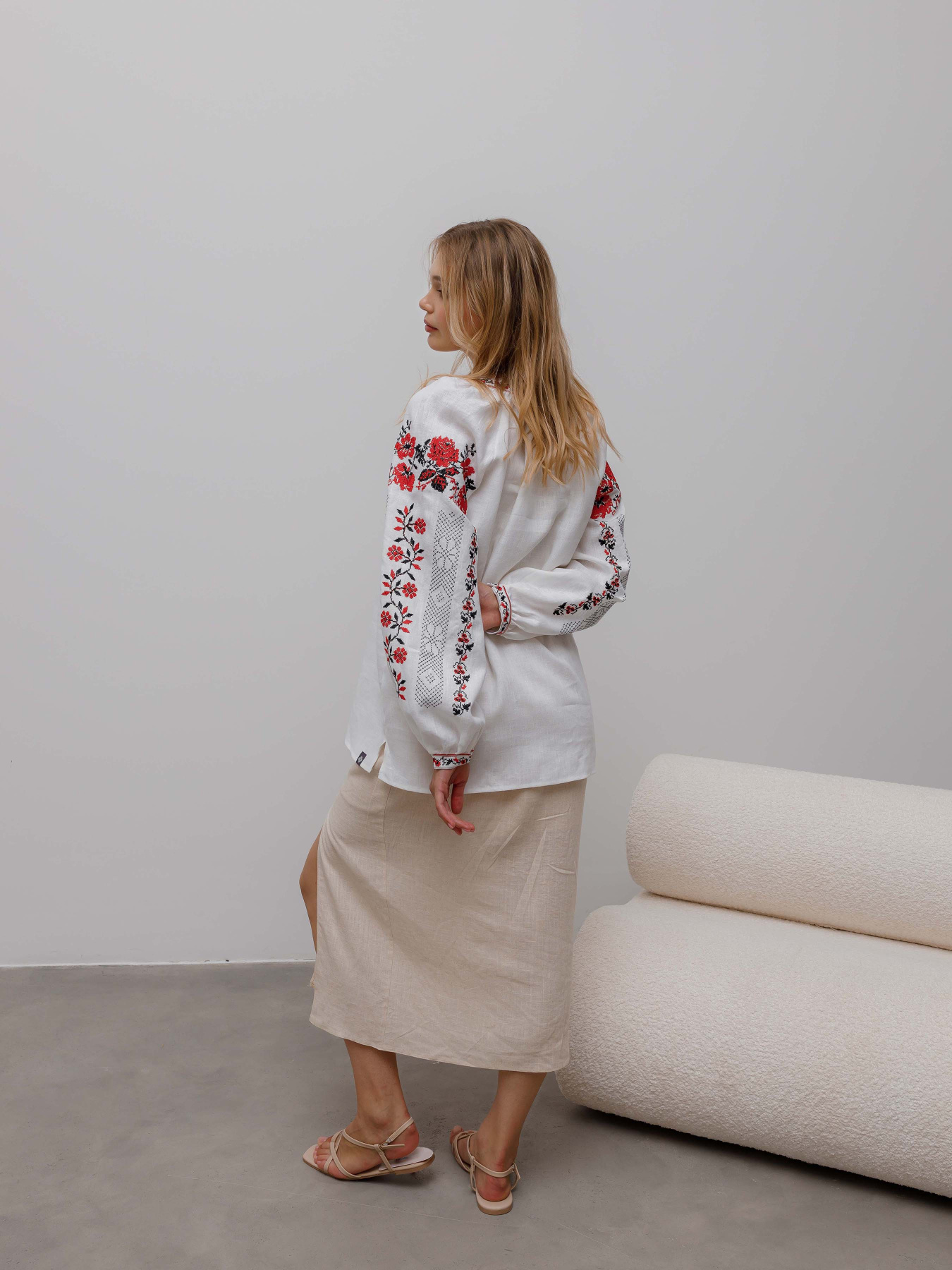 Вышитая рубашка Svarga модель SV-FB00487-1111-10001 Фото