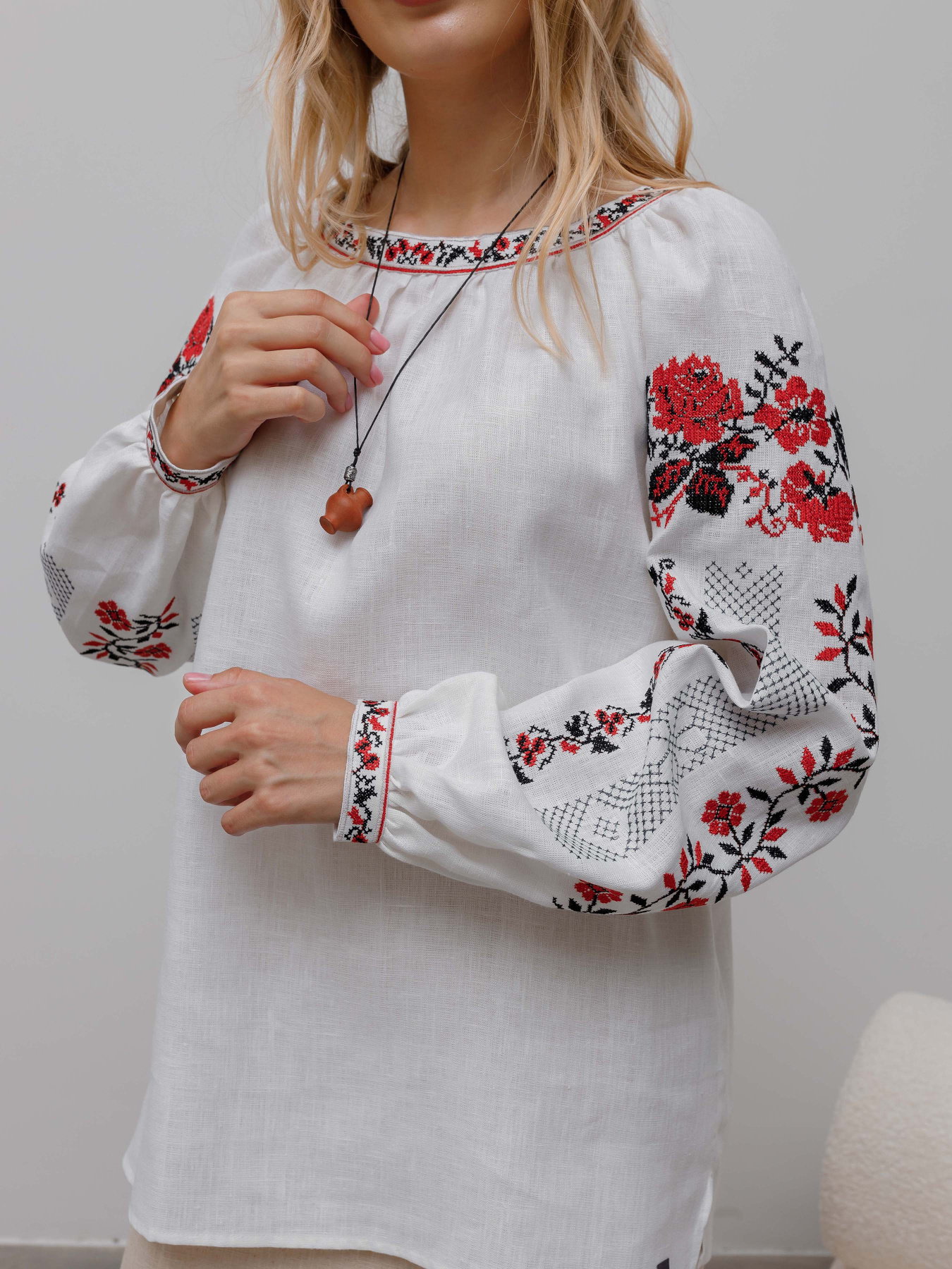 Вышитая рубашка Svarga модель SV-FB00487-1111-10001 Фото