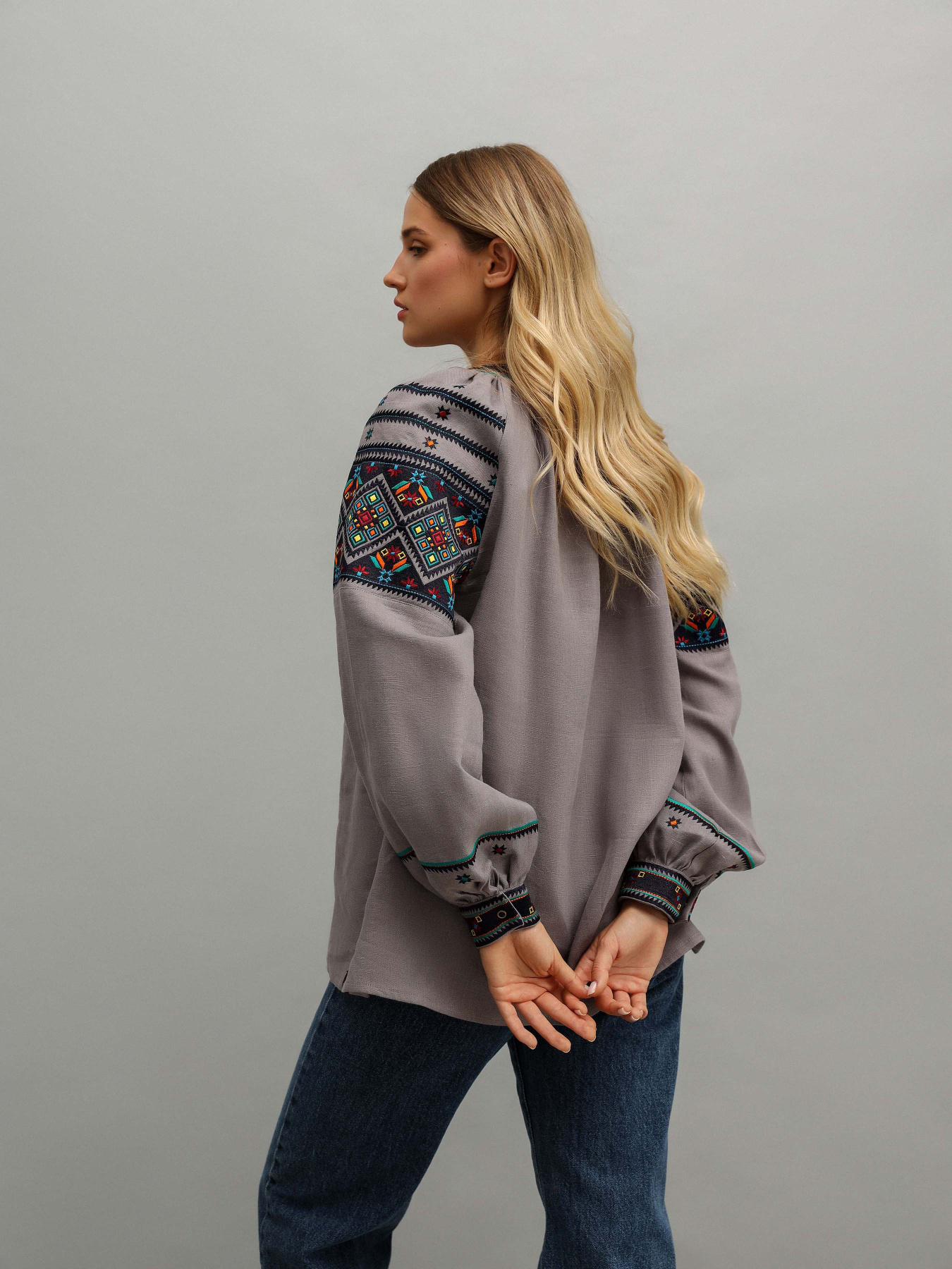 Вышитая рубашка Svarga модель SV-FB00580-1111-10016 Фото