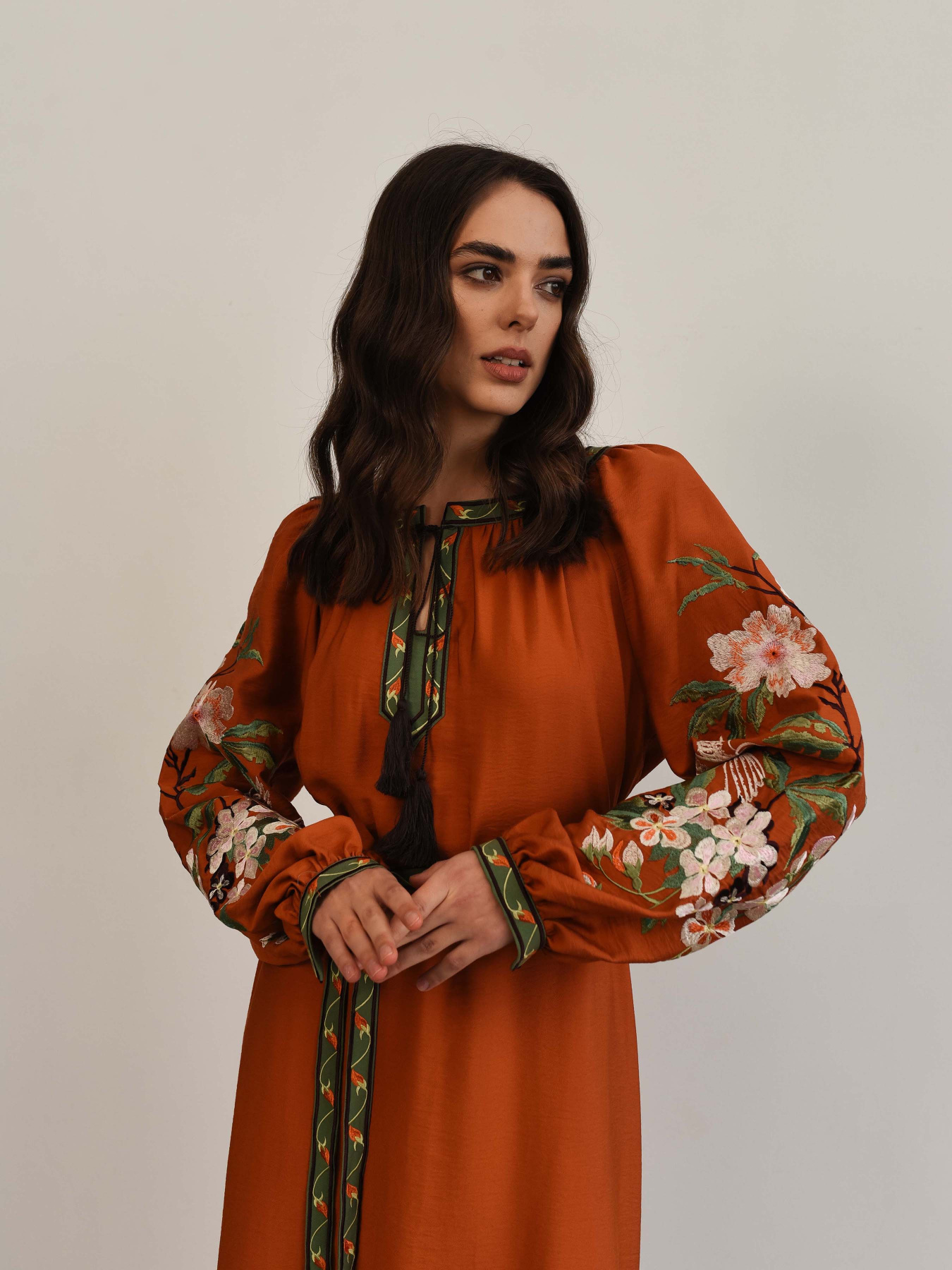 Вышитое платье Svarga модель SV-FD00443-1160-10020 Фото