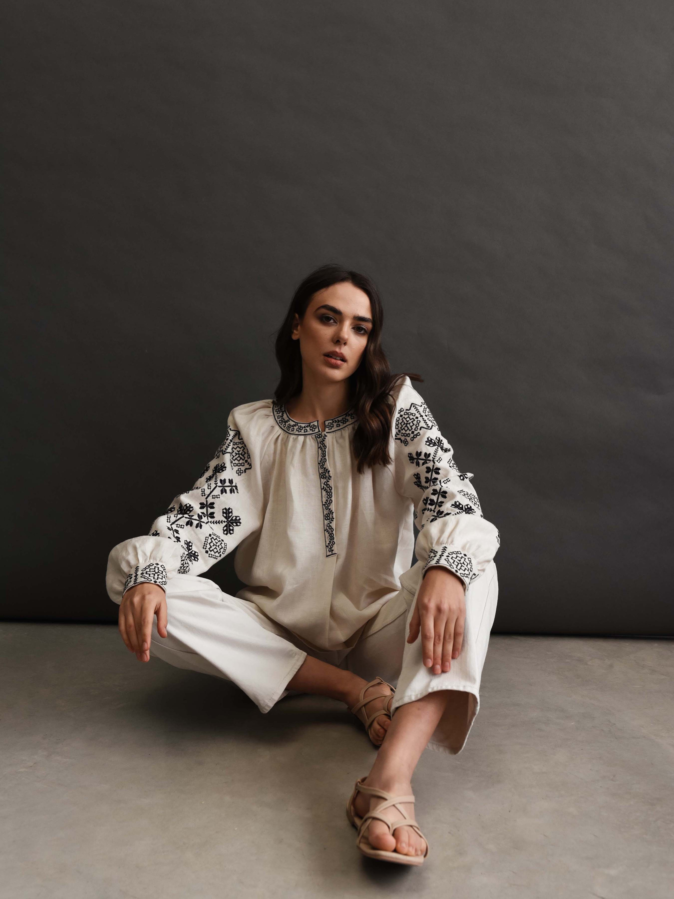 Вышитая рубашка Svarga модель SV-FB00682-1111-10039 Фото