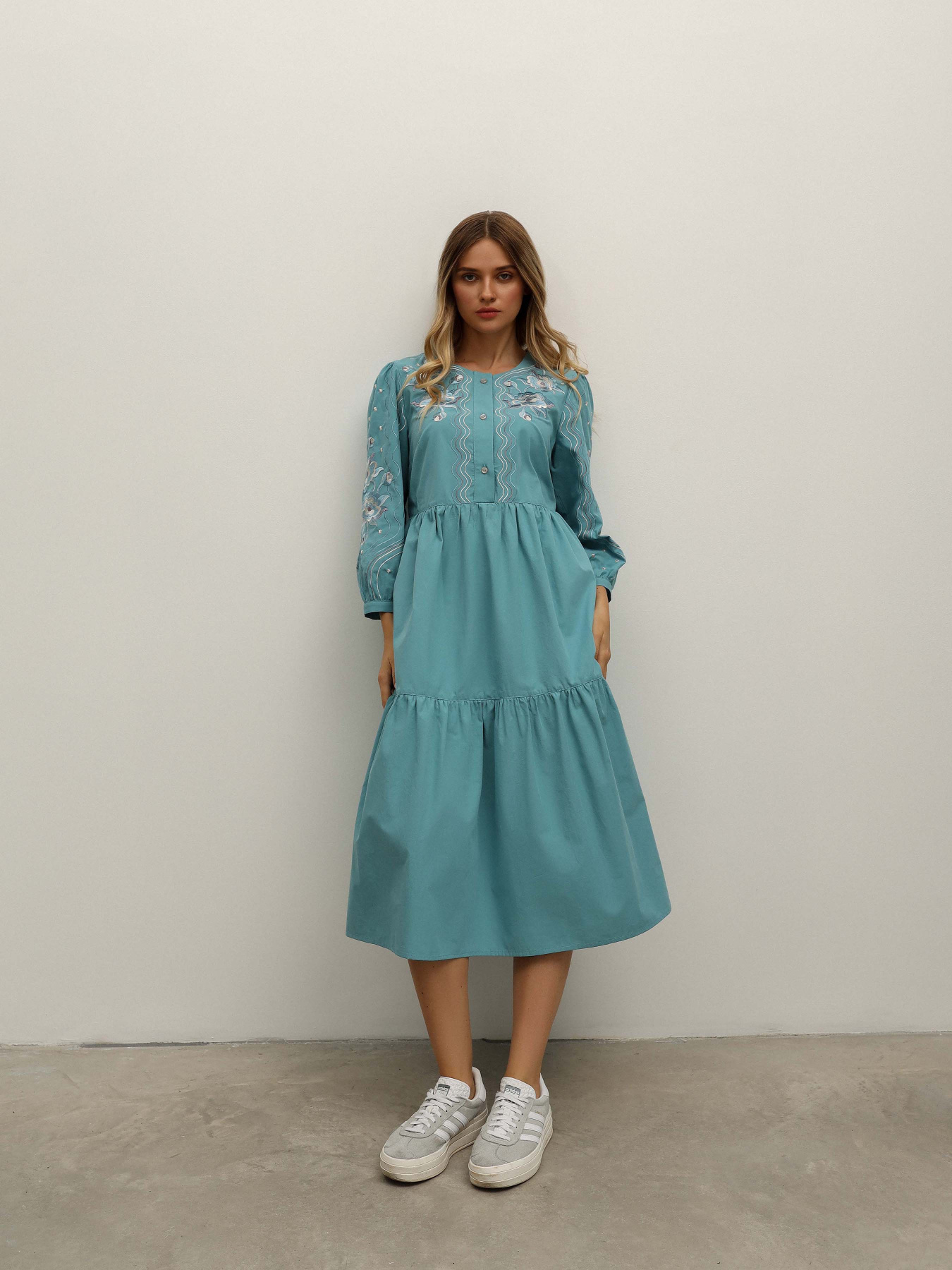 Вышитое платье Svarga модель SV-FD00650-1185-10029 Фото