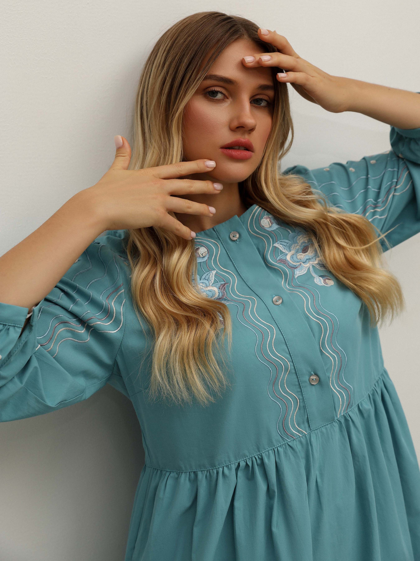 Вышитое платье Svarga модель SV-FD00650-1185-10029 Фото