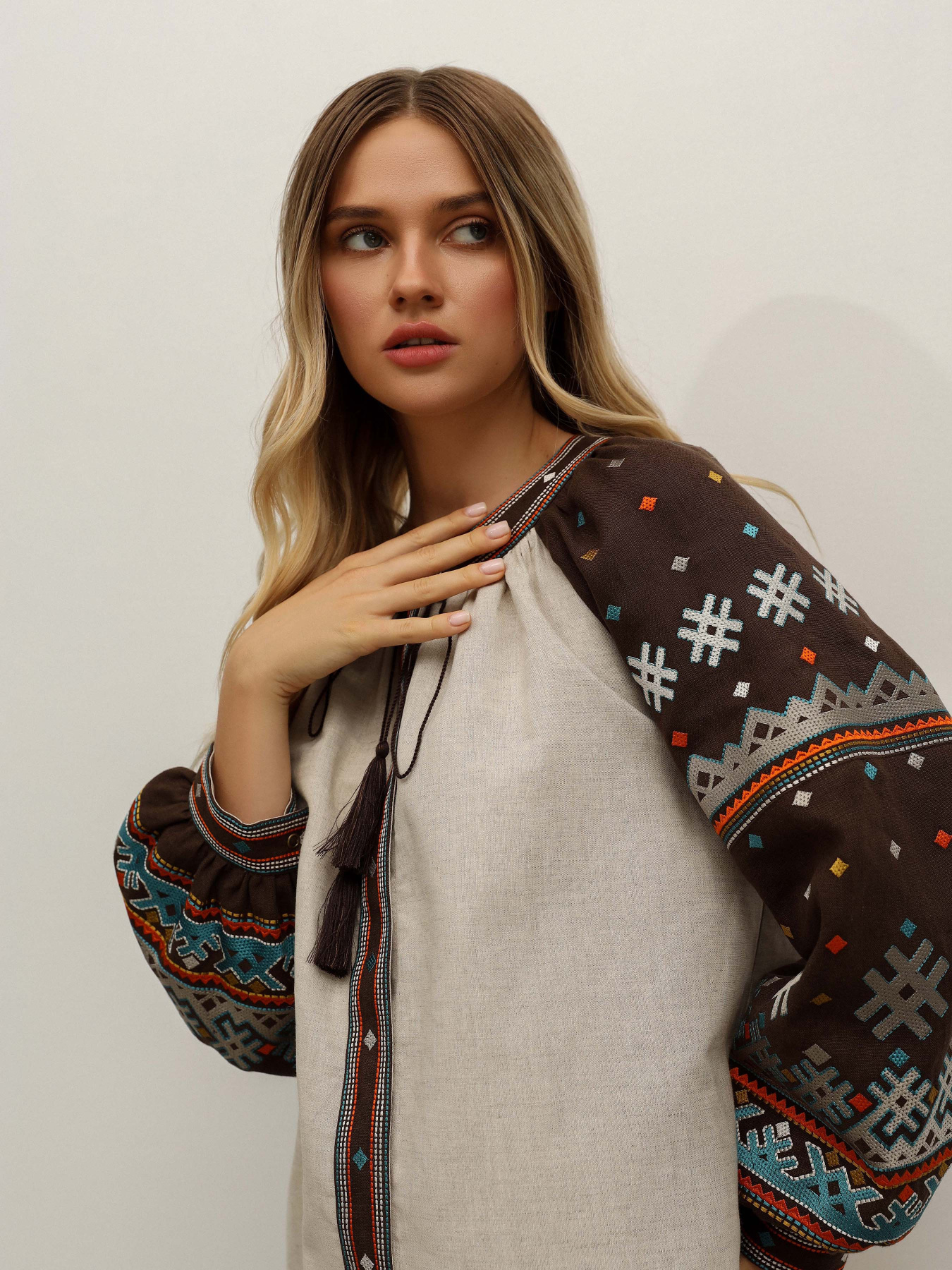 Вышитая рубашка Svarga модель SV-FB00651-1175-10002 Фото