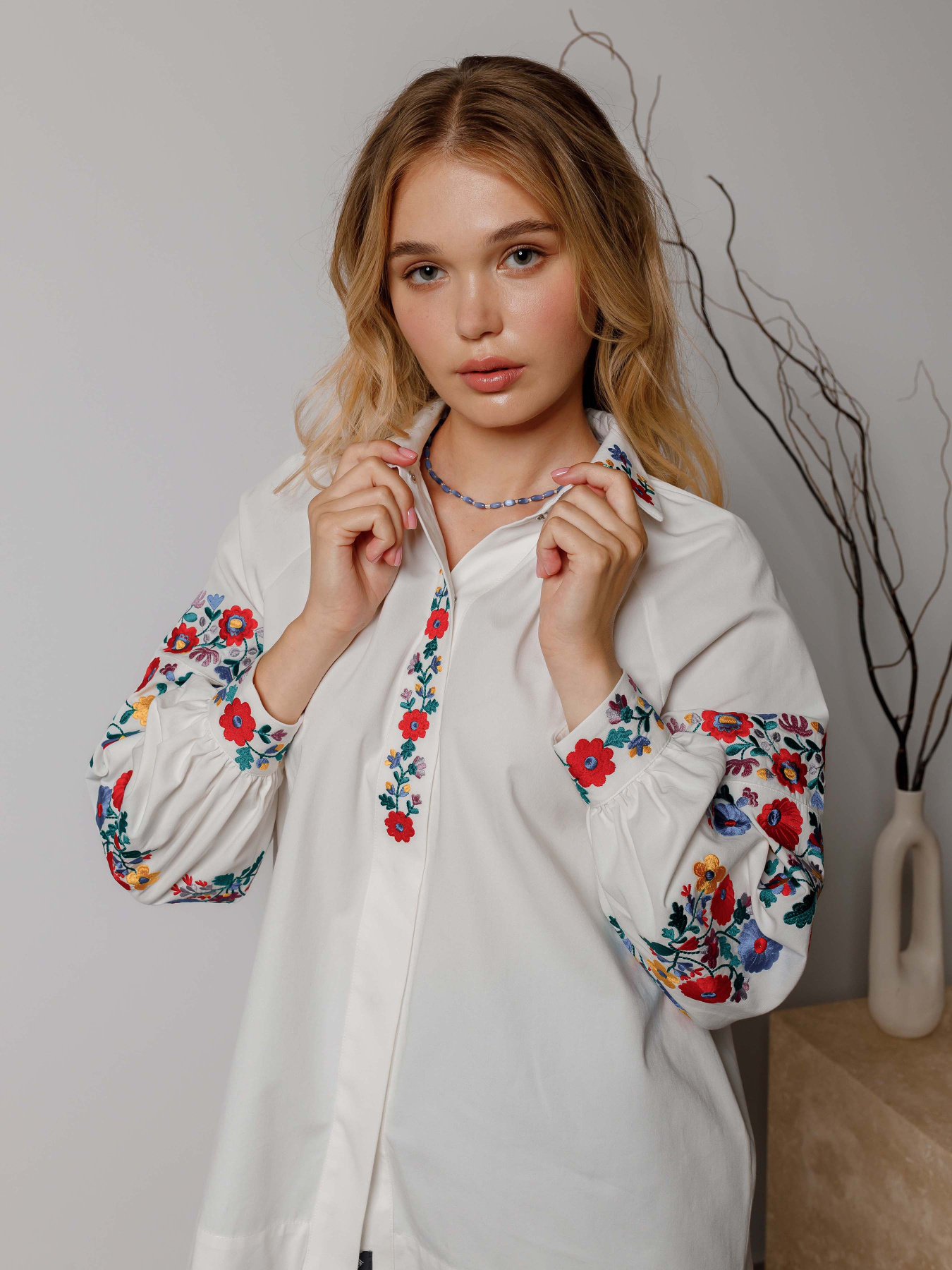 Вышитая рубашка Svarga модель SV-FB00620-1185-10001 Фото