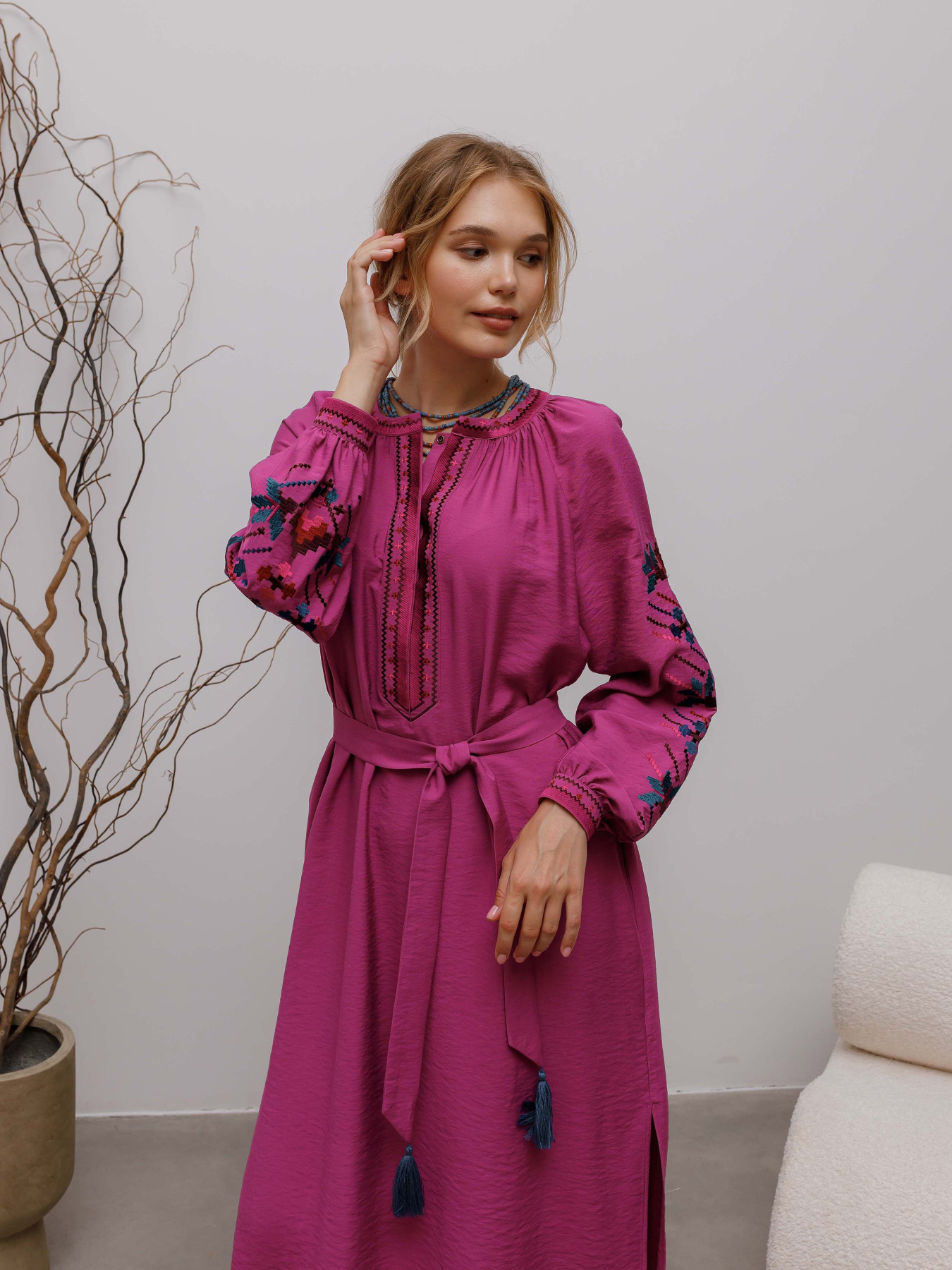 Вышитое платье Svarga модель SV-FD00644-1160-10004 Вышитое платье Svarga модель SV-FD00644-1160-10004 Фото