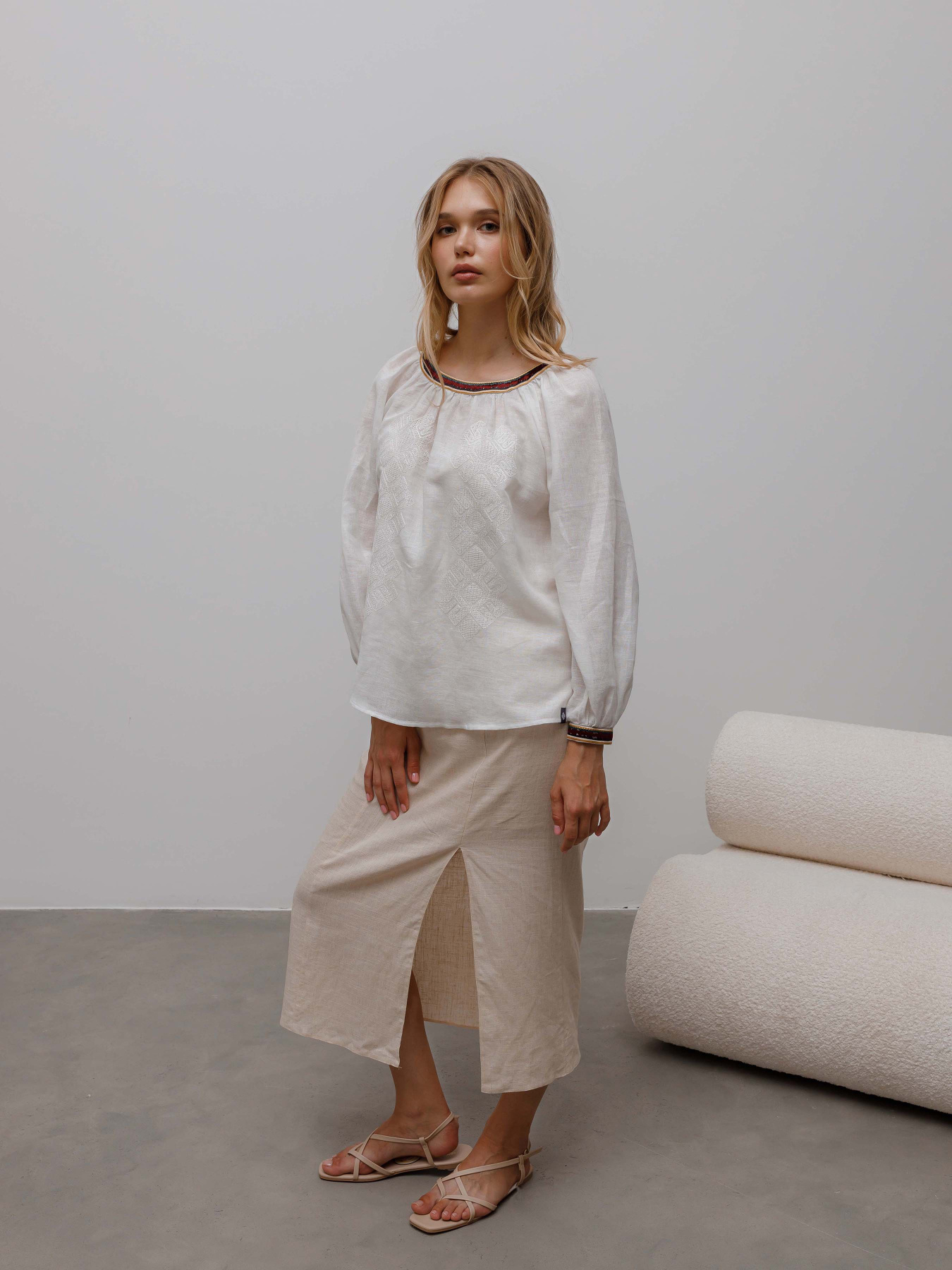 Вышитая рубашка Svarga модель SV-FB00643-1111-10001 Фото