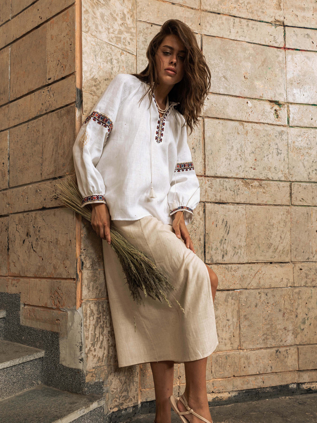 Вышитая рубашка Svarga модель SV-FB00640-1111-10001 Фото