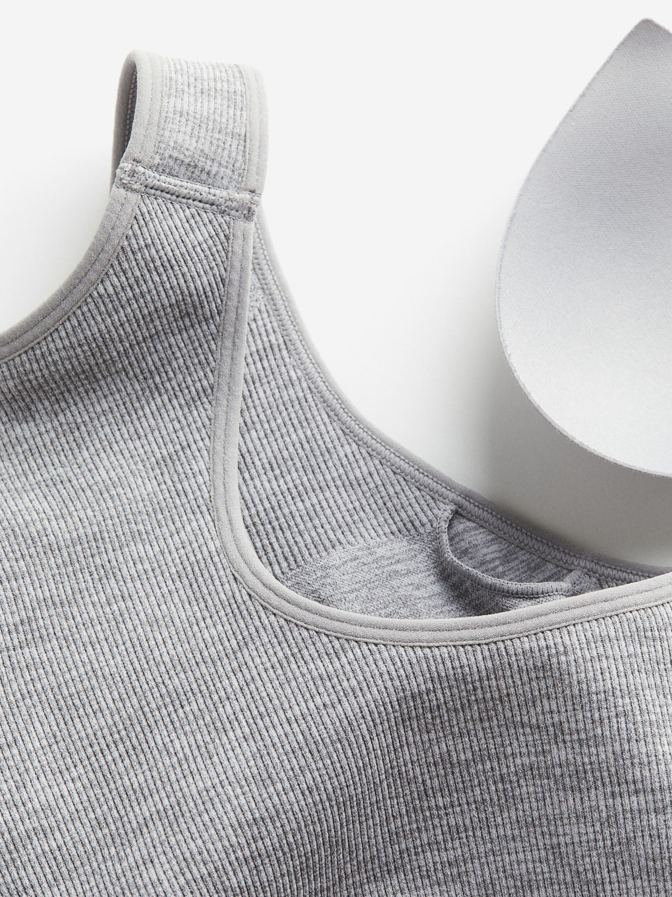 Топ спортивный H&M модель 71958 Фото