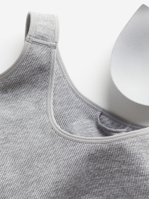 Спортивный топ H&M модель 71958 Спортивный топ H&M модель 71958 Фото