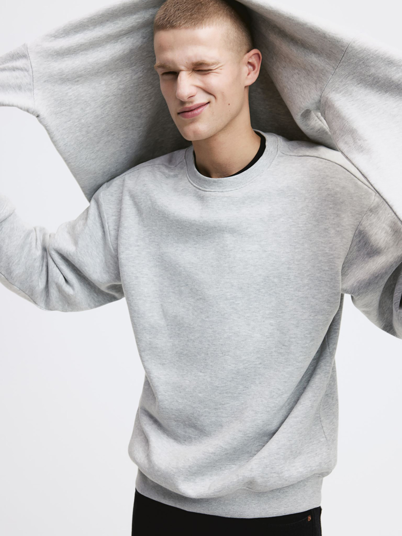 Свитшот H&M модель 71955 Свитшот H&M модель 71955 Фото