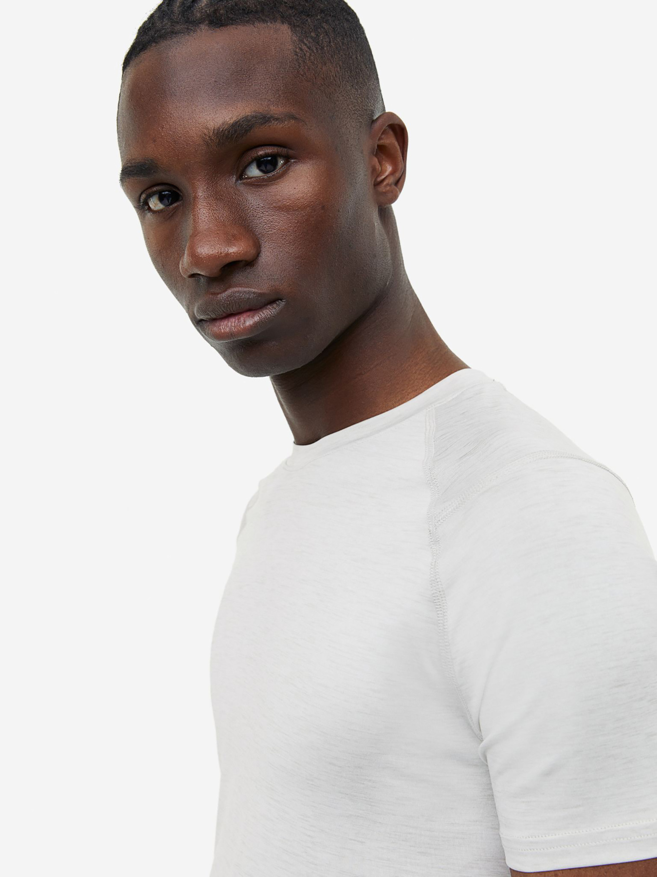 Спортивна футболка H&M модель 72075 Фото