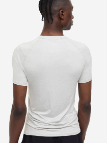 Спортивна футболка H&M модель 72075 Фото