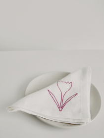 Набір з 2-х столових серветок з льону з машинною вишивкою "Шафран Гейфелів" GNIZDO модель LTNMESHFUC-002 Набір з 2-х столових серветок з льону з машинною вишивкою "Шафран Гейфелів" GNIZDO модель LTNMESHFUC-002 Фото