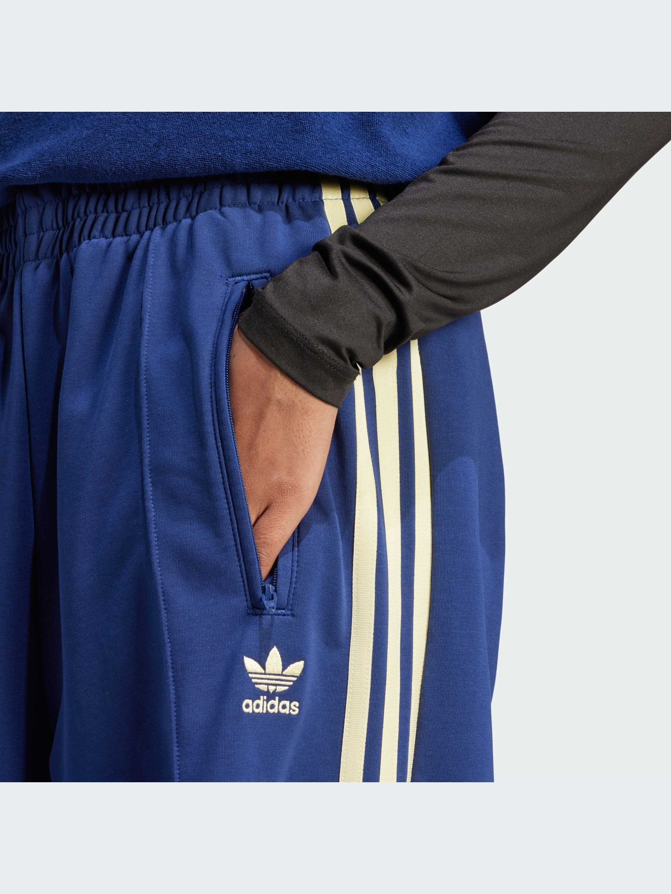 Штани Adidas модель IR7464 Фото