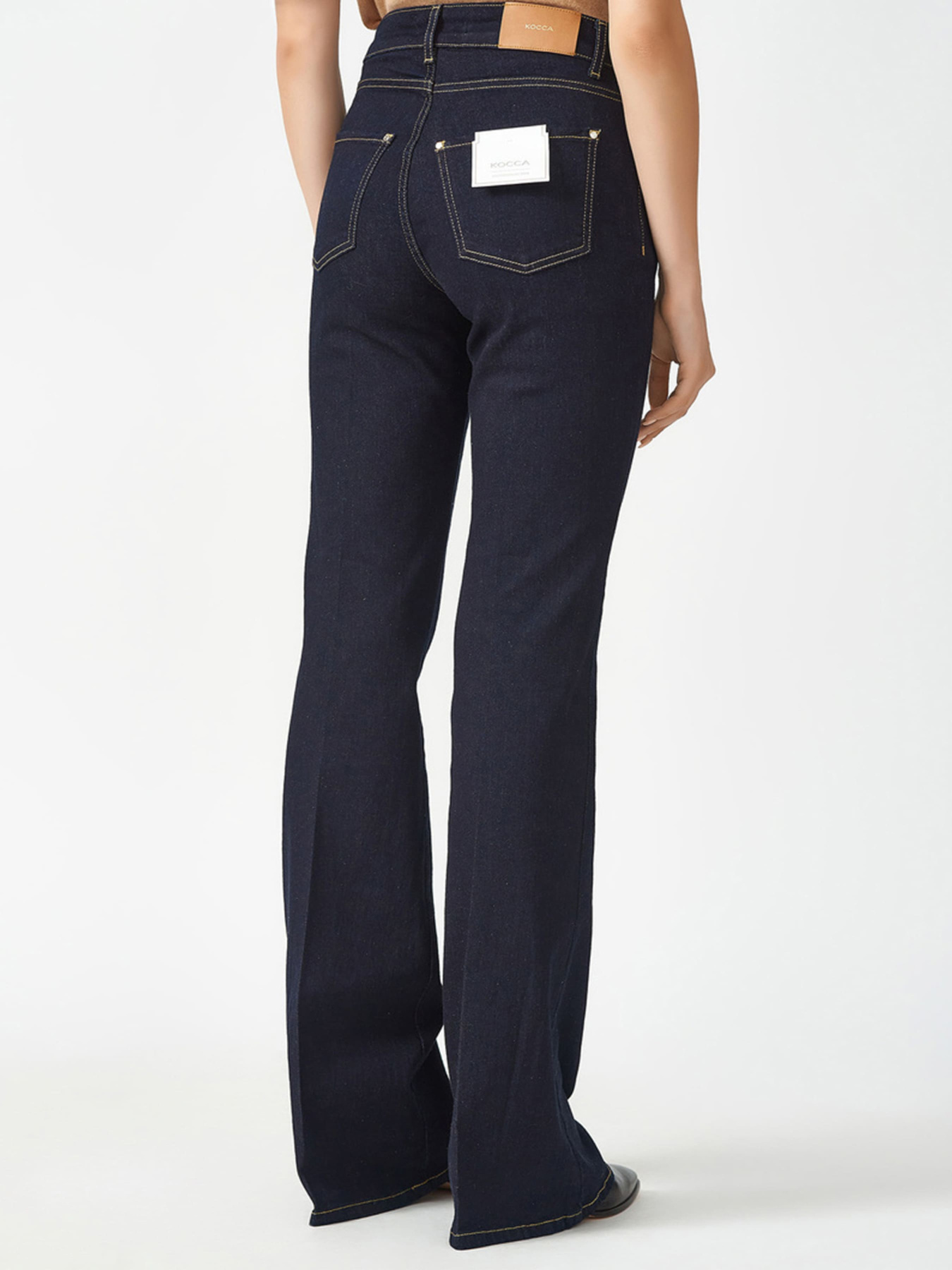 Джинси кльош KOCCA модель A23PPD0196ABUNOO00LO Фото